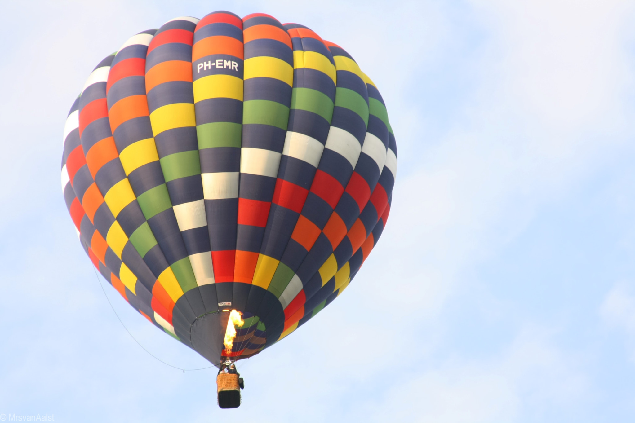 Canon EF 28-135mm F3.5-5.6 IS USM sample photo. Balloon photography