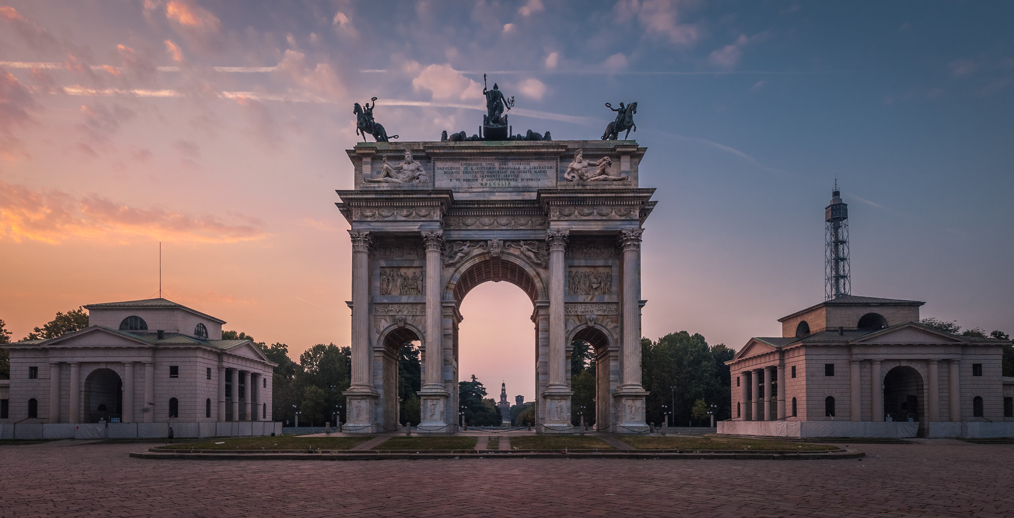 Sigma 24-70mm F2.8 EX DG Macro sample photo. Arco della pace at dawn photography