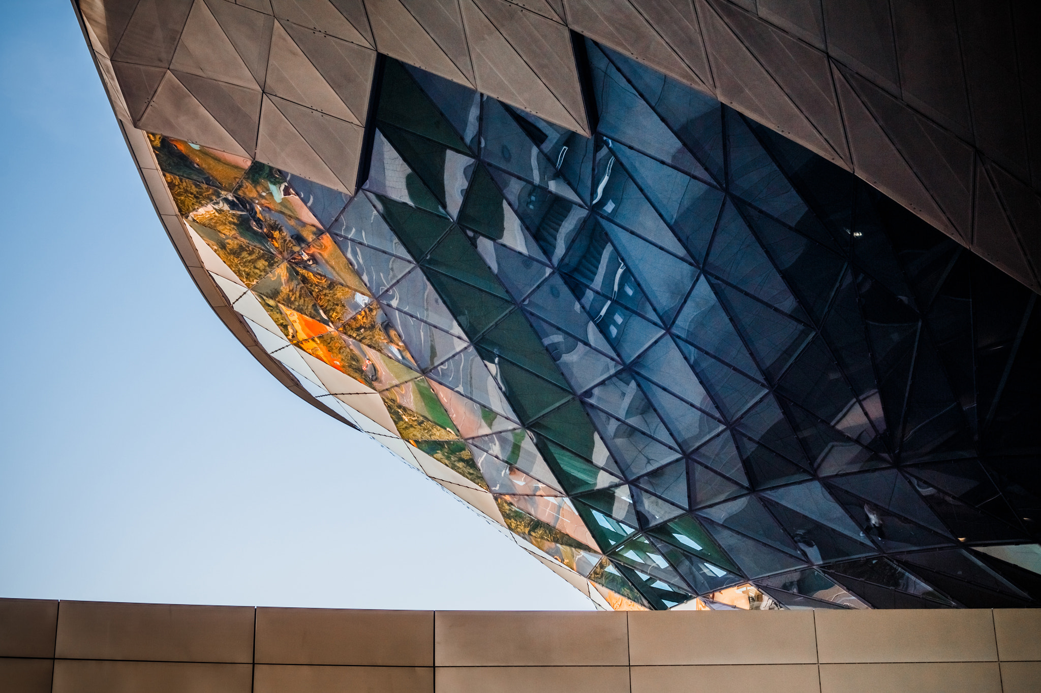 Canon EF 28-70mm f/3.5-4.5 sample photo. Crystal glass photography
