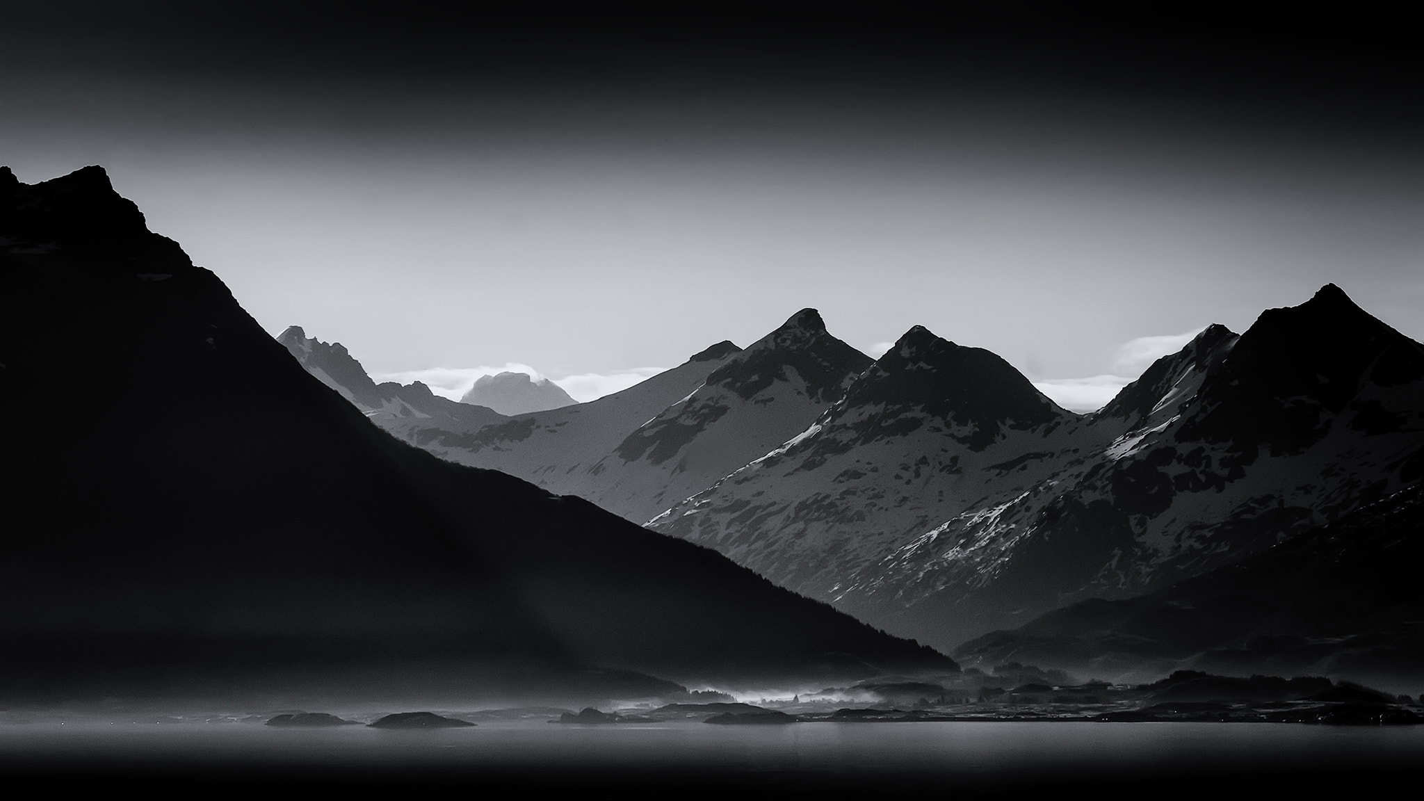 Sony 75-300mm F4.5-5.6 sample photo. Lyngvær, nordland, norway photography