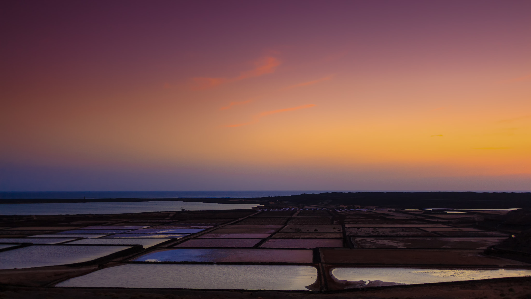 Canon EF-S 10-22mm F3.5-4.5 USM sample photo. Salinas de janubio photography