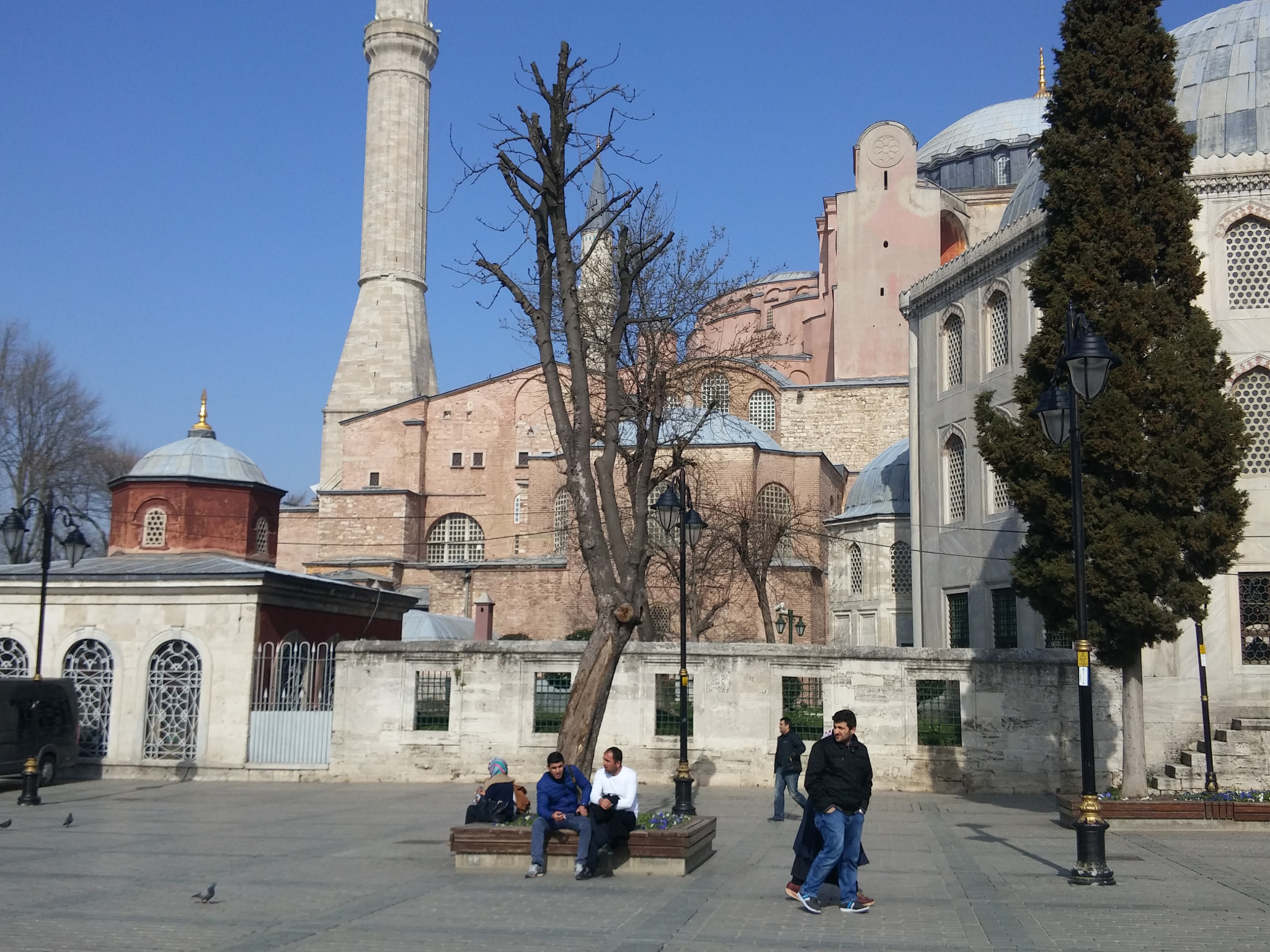 LG G Pro2 sample photo. In front of hagia sophia photography