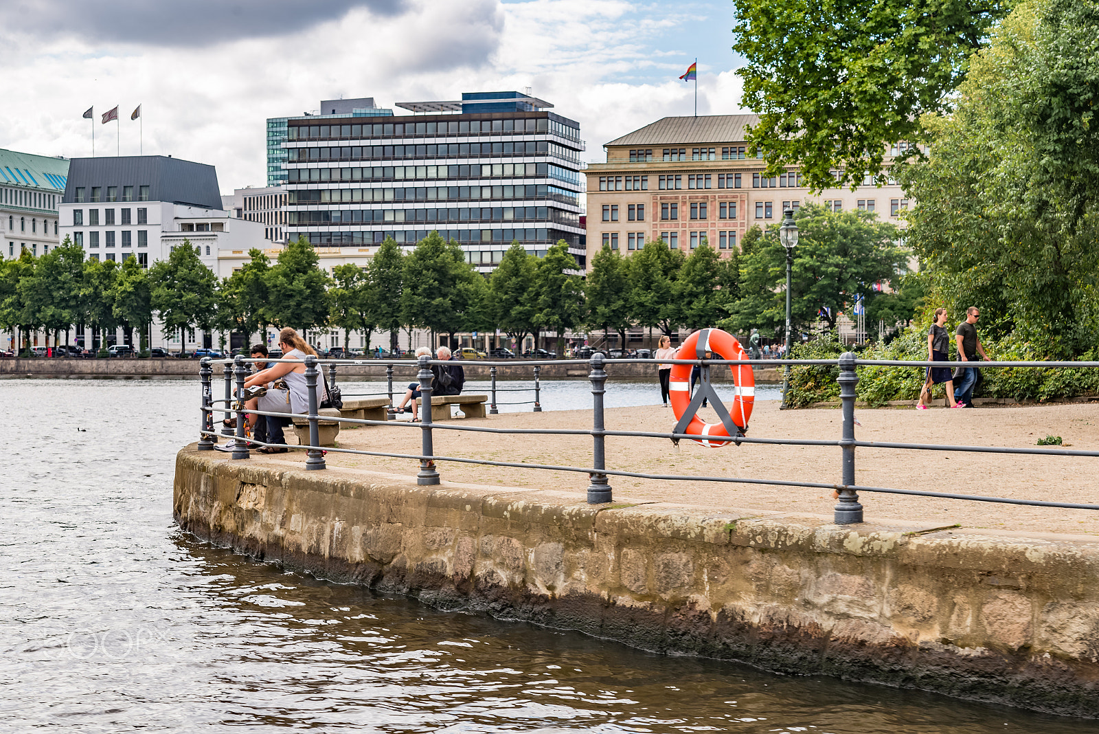 Nikon AF-S Micro-Nikkor 60mm F2.8G ED sample photo. Hamburg, germany - july 30, 2016: city center  photography