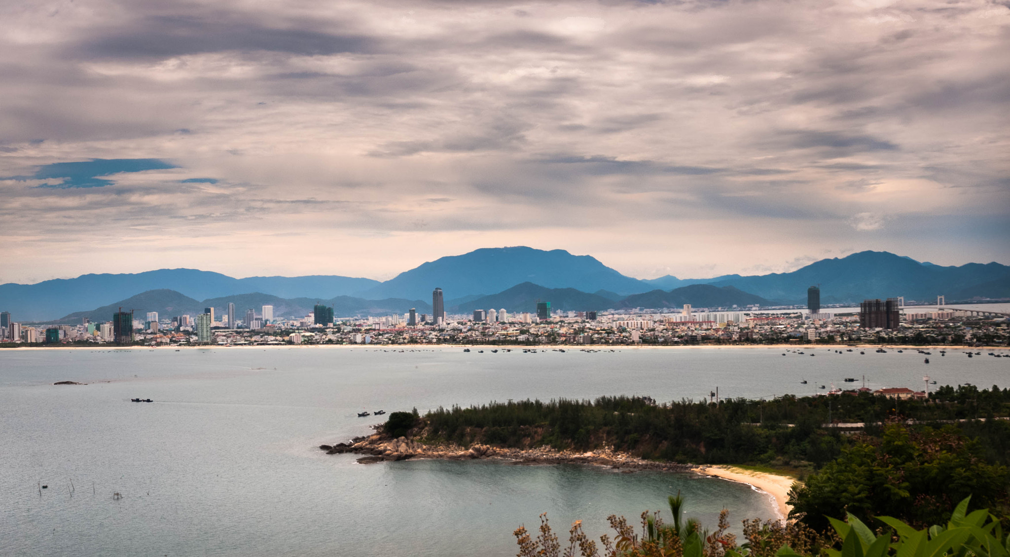 Nikon D300S sample photo. Danang city photography