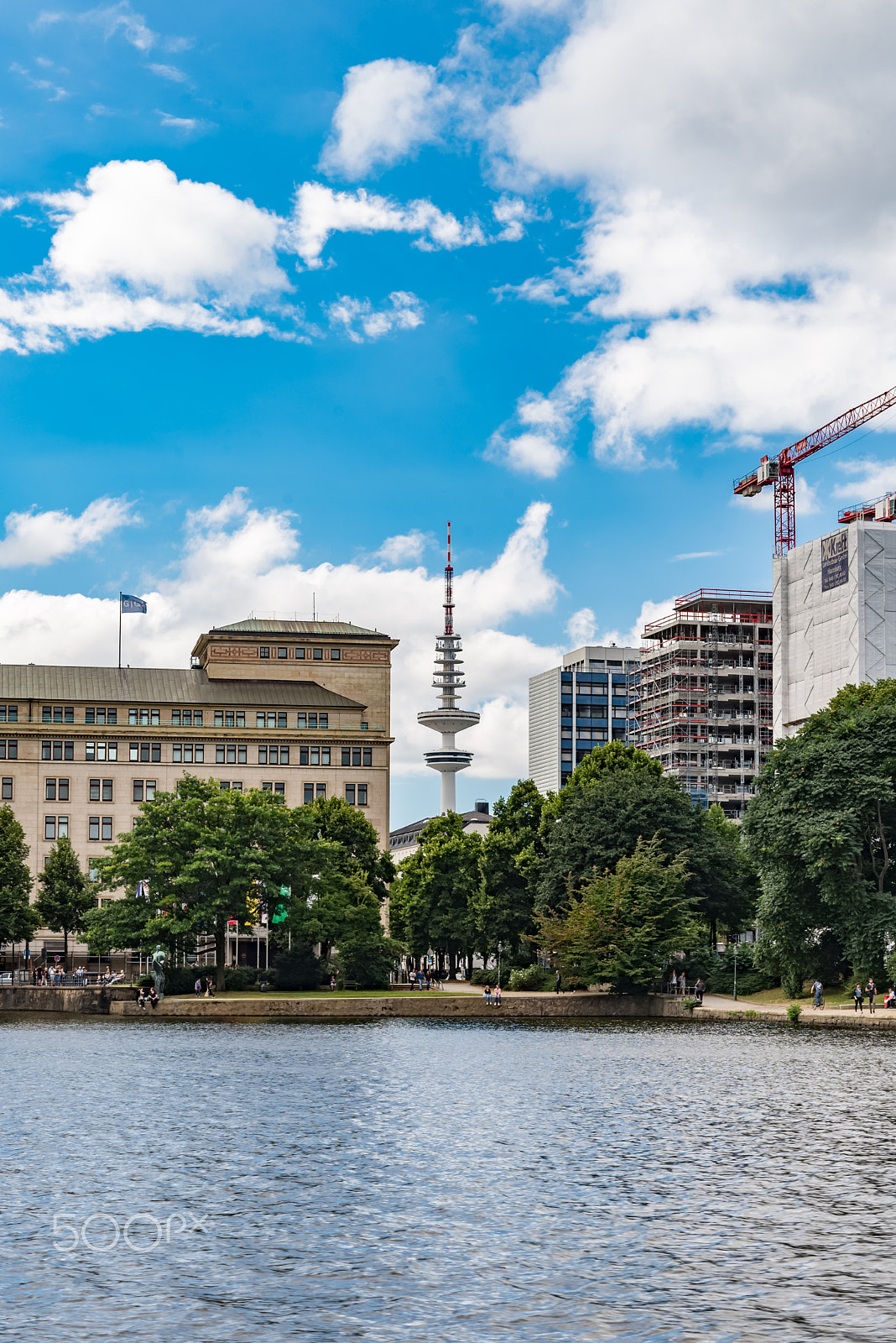 Nikon AF-S Micro-Nikkor 60mm F2.8G ED sample photo. Hamburg, germany - july 30, 2016: city center  photography