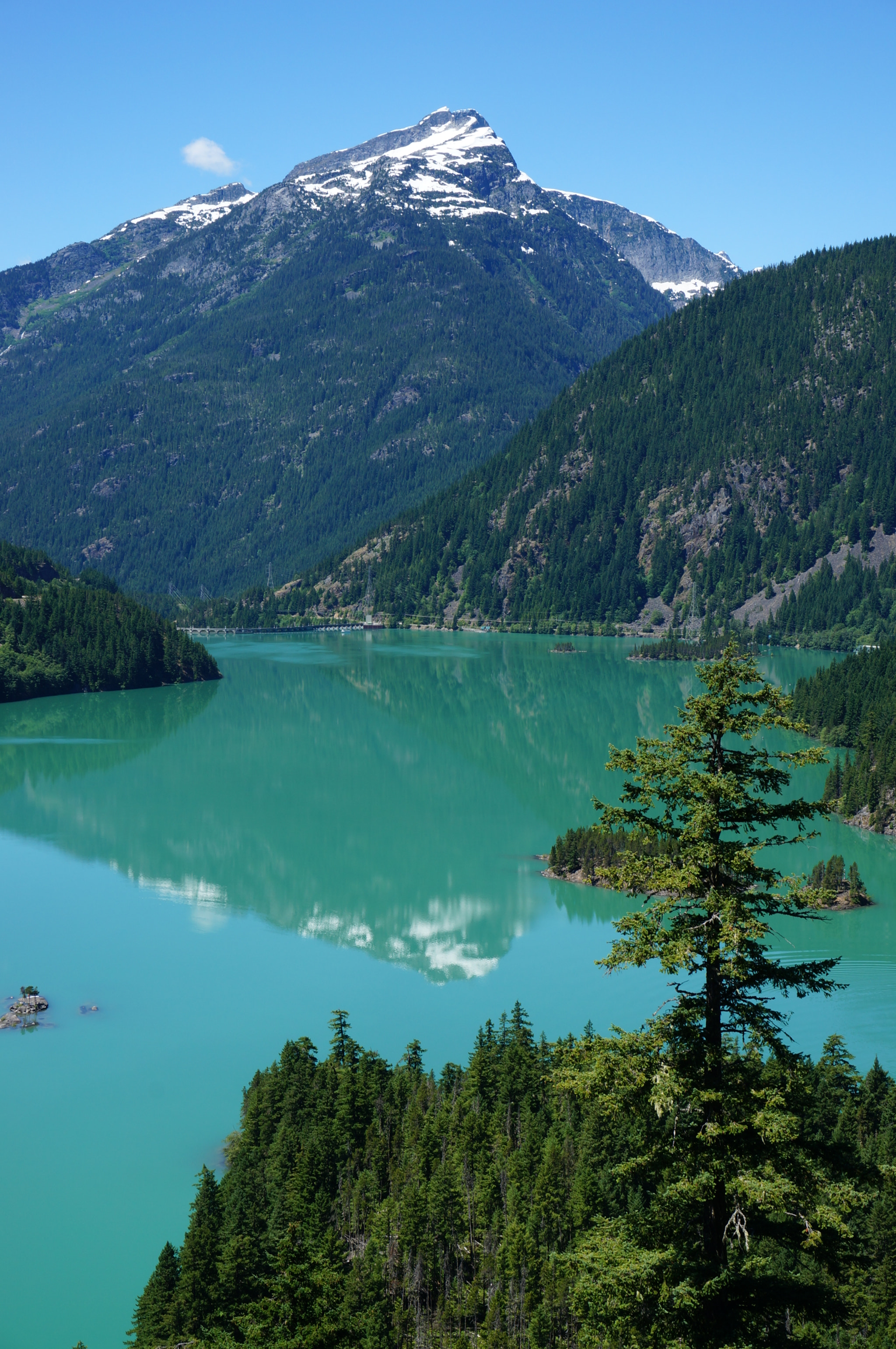 Sony Alpha NEX-5T + Sony E 18-50mm F4-5.6 sample photo. North cascades, wa photography