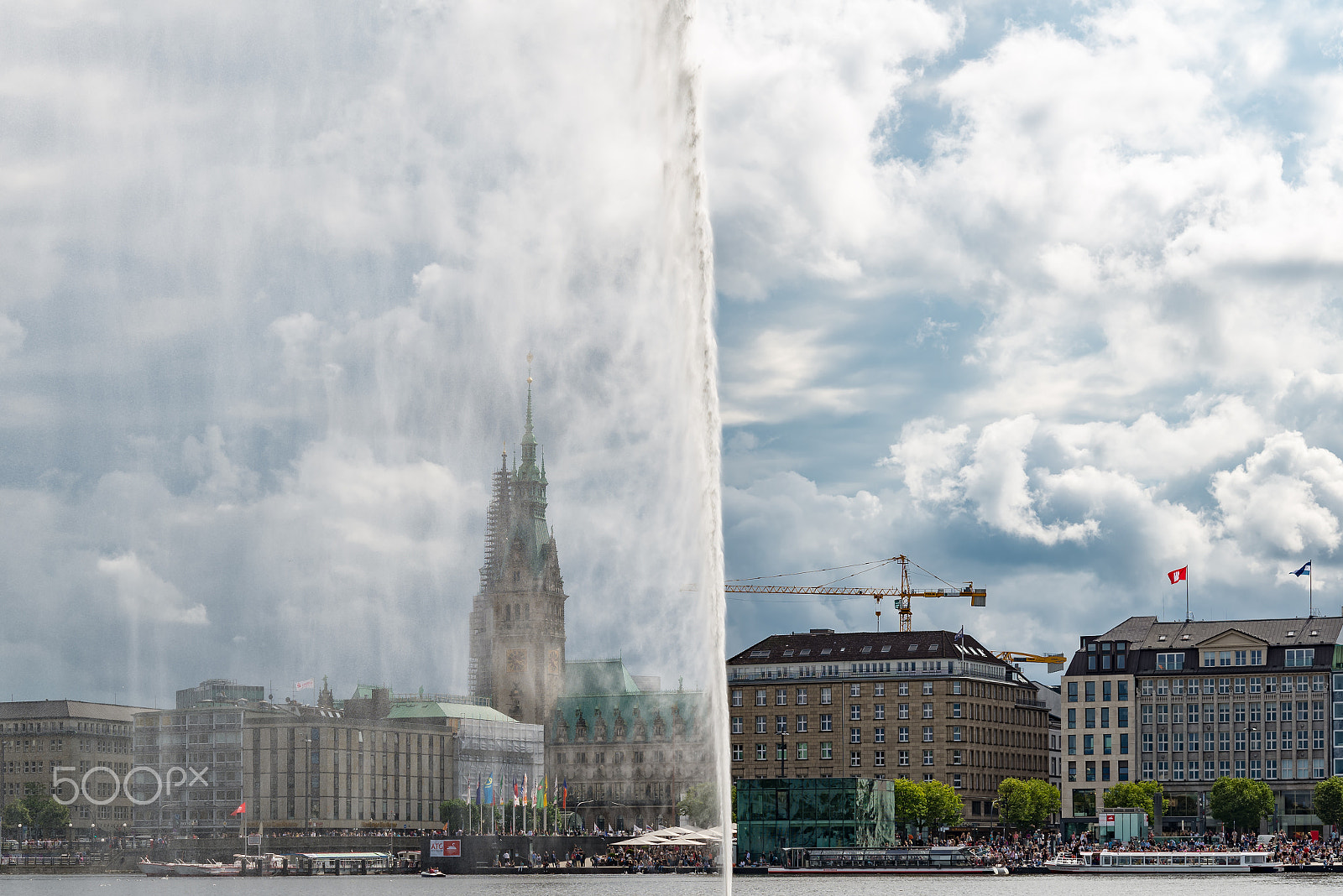 Nikon AF-S Micro-Nikkor 60mm F2.8G ED sample photo. Hamburg, germany - july 30, 2016:  alster fountain at jungfernstieg photography