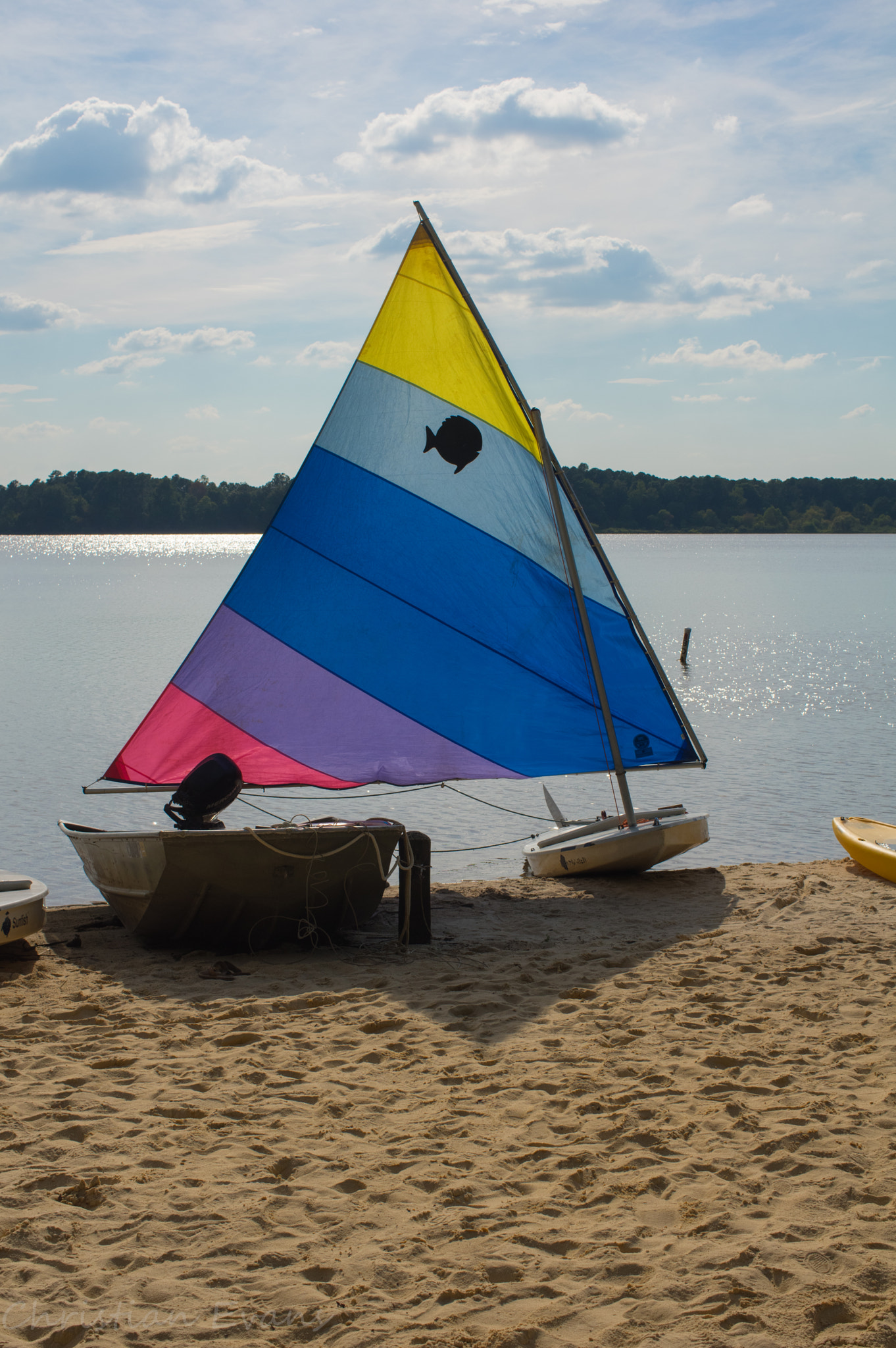 HD Pentax DA 35mm F2.8 Macro Limited sample photo. Beached sail photography