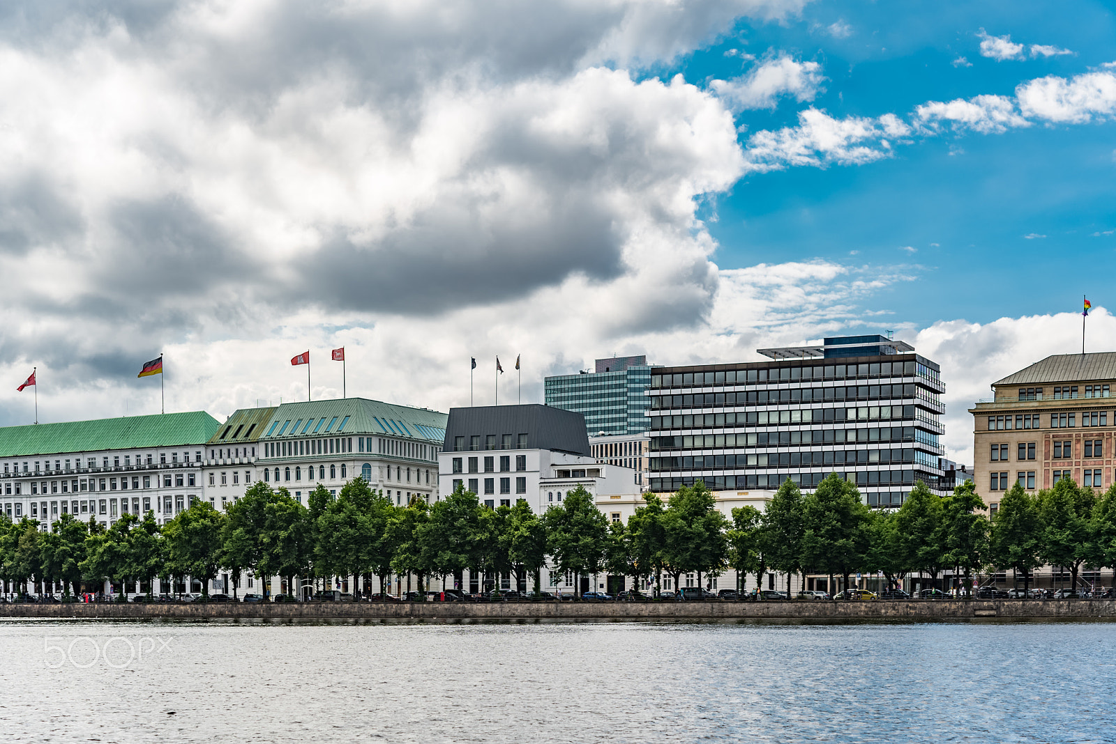 Nikon AF-S Micro-Nikkor 60mm F2.8G ED sample photo. Hamburg, germany - july 30, 2016: city center  photography