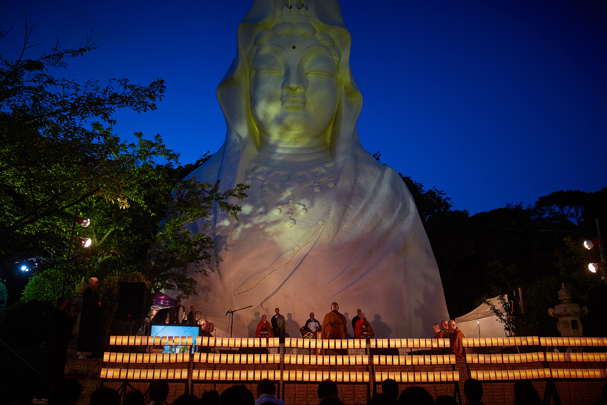 Canon EOS 70D + Canon EF 16-35mm F2.8L USM sample photo. Prayers for world peace photography