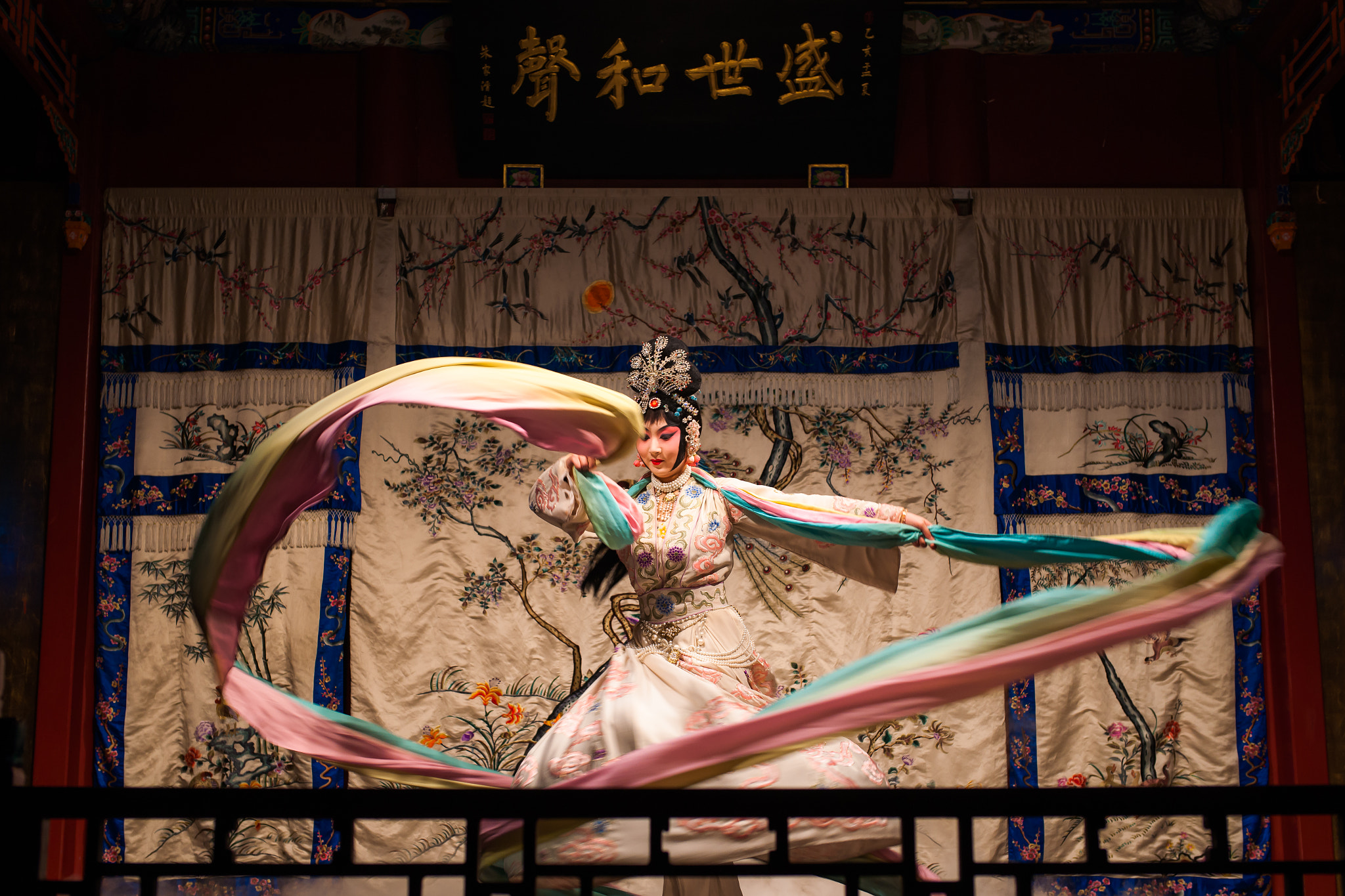 Sony Planar T* 50mm F1.4 ZA SSM sample photo. Peking opera photography
