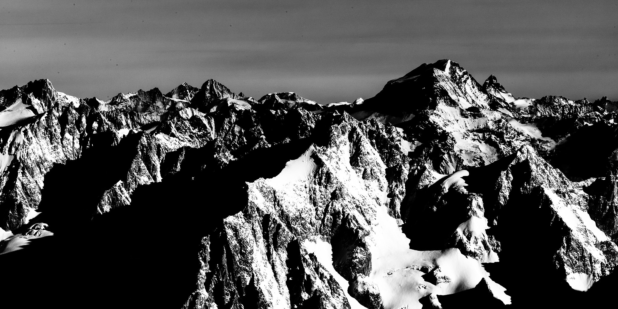 Leica APO-Telyt-M 135mm F3.4 ASPH sample photo. The mont blanc massif photography
