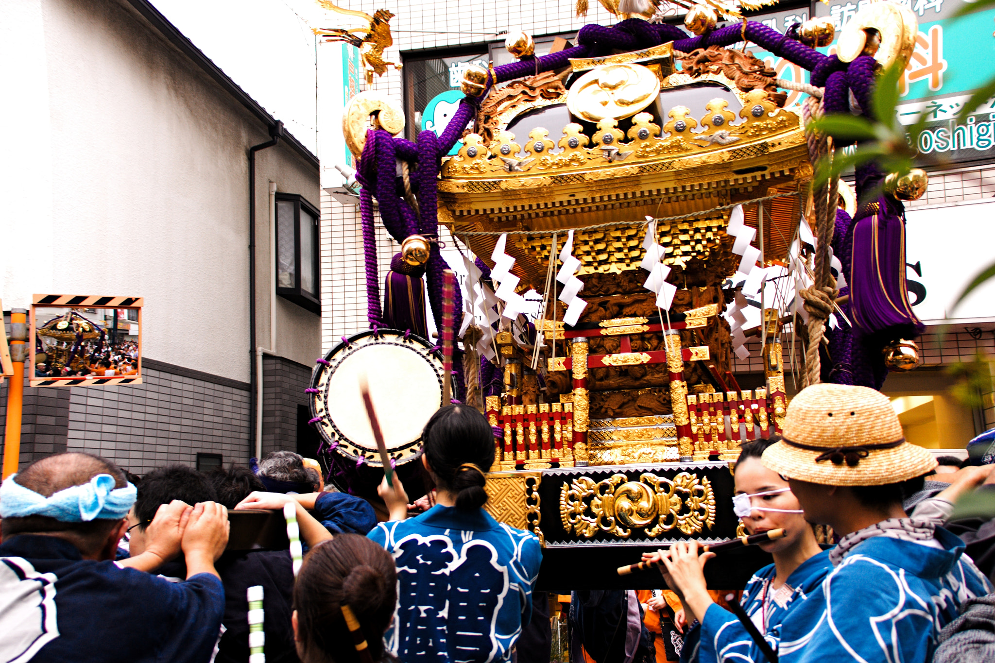 Canon EOS 40D sample photo. 001.jpgyour musical accompaniment of mikoshi drums and flute of the japanese festival photography