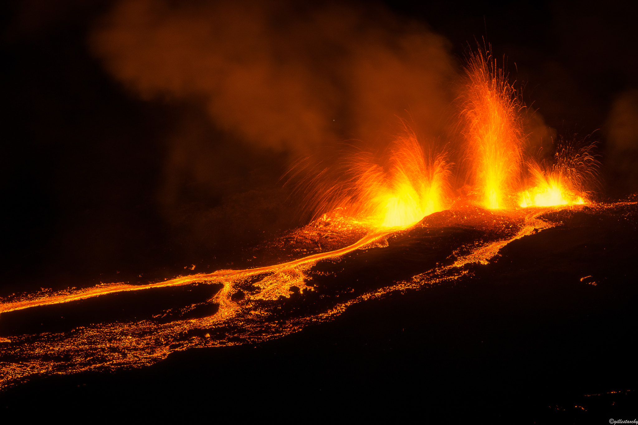 Sigma 70-200mm F2.8 EX DG Macro HSM II sample photo. Geyser photography