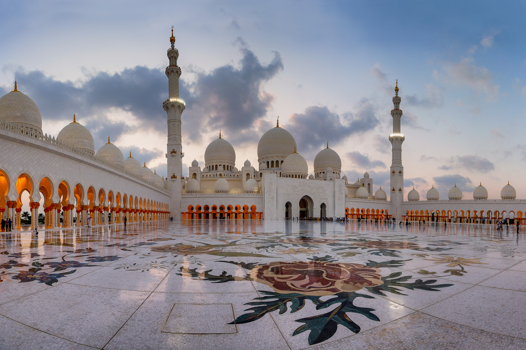 Sony DT 16-105mm F3.5-5.6 sample photo. Eid mubarak photography