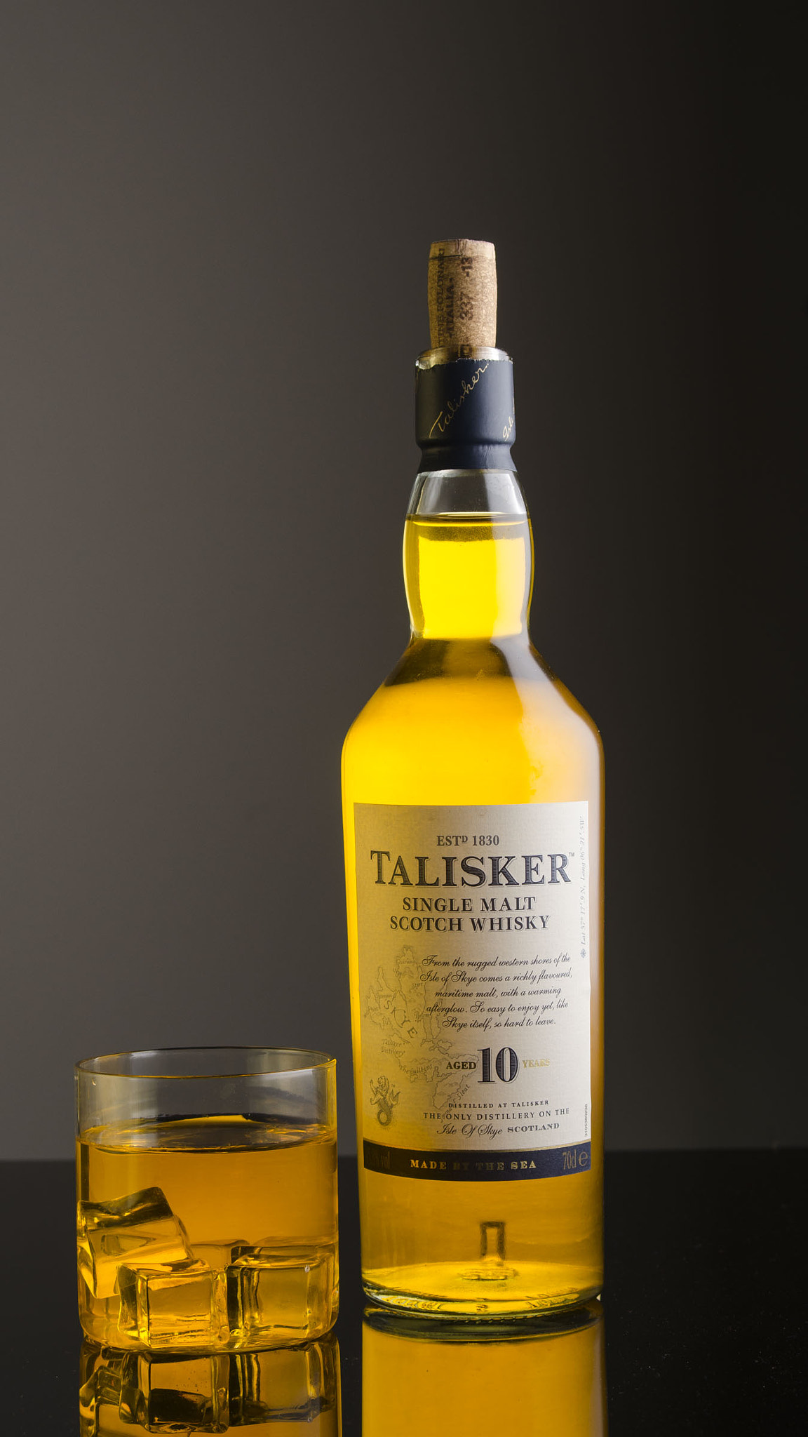 Nikon D7000 + AF Zoom-Nikkor 28-70mm f/3.5-4.5 sample photo. Talisker single malt photography