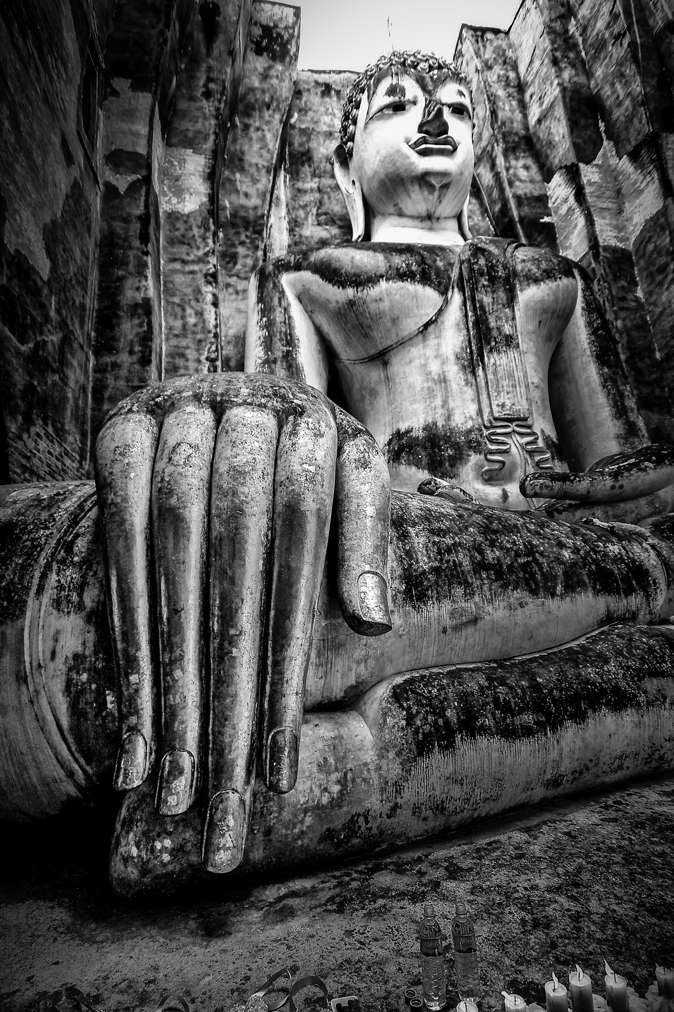 Canon EOS 450D (EOS Rebel XSi / EOS Kiss X2) + Sigma 10-20mm F4-5.6 EX DC HSM sample photo. Wat si chum, sukhothai. photography