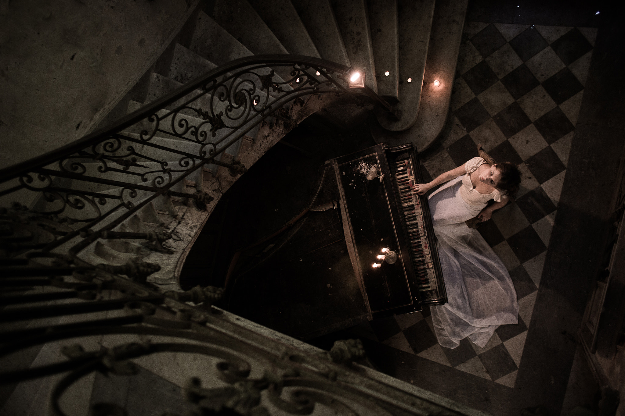 Canon EOS 6D + Canon EF 28mm F2.8 sample photo. Playing piano in an old castel, marble stairs photography