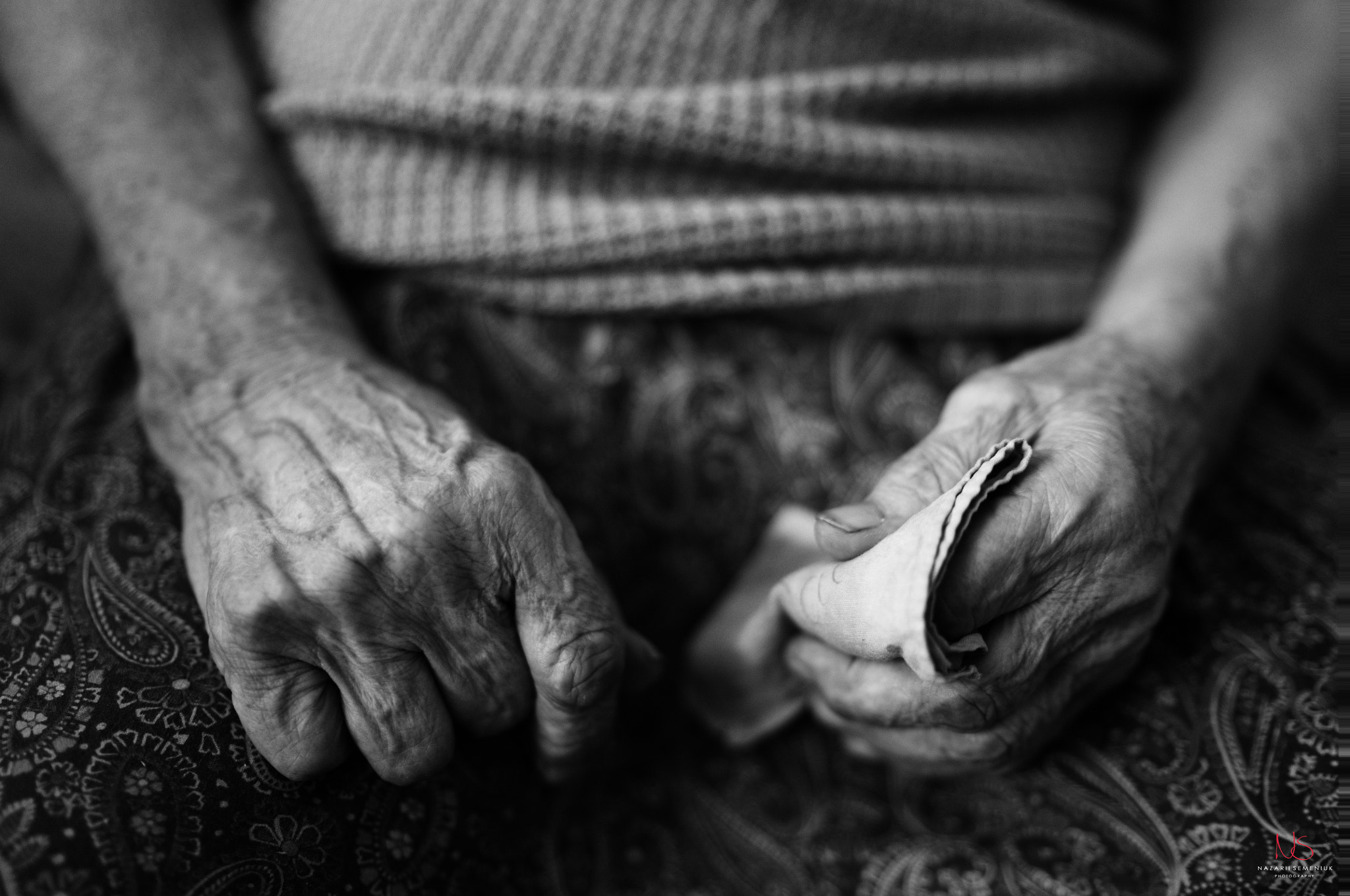 Sony a7S + Sony Distagon T* FE 35mm F1.4 ZA sample photo. Old hands photography