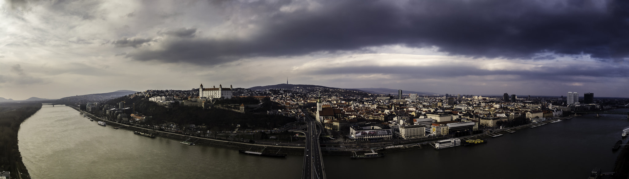 OnePlus One A0001 sample photo. Bratislava from ufo bridge photography