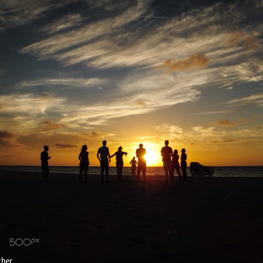 Fujifilm FinePix F550EXR sample photo. People playing on the beach at sunset, cuba photography