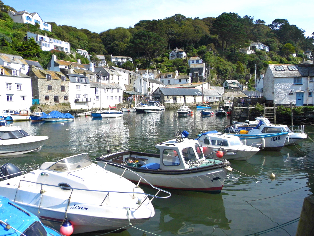 Panasonic Lumix DMC-LZ30 sample photo. Polperro harbour photography