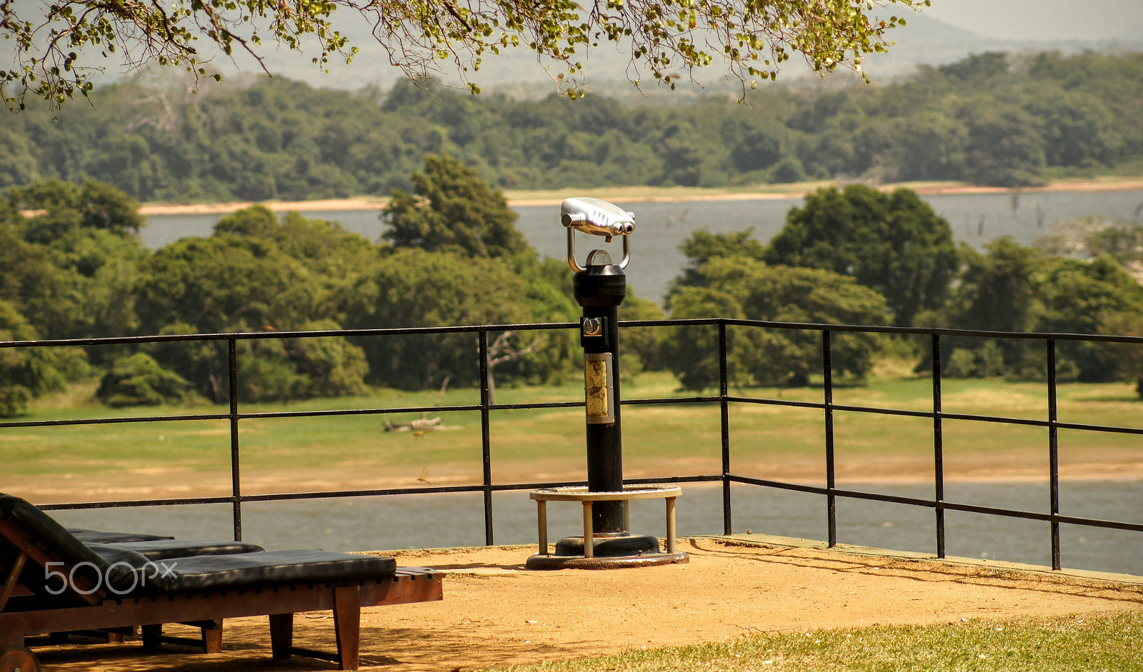 Sony 75-300mm F4.5-5.6 sample photo. Kandalama lake photography