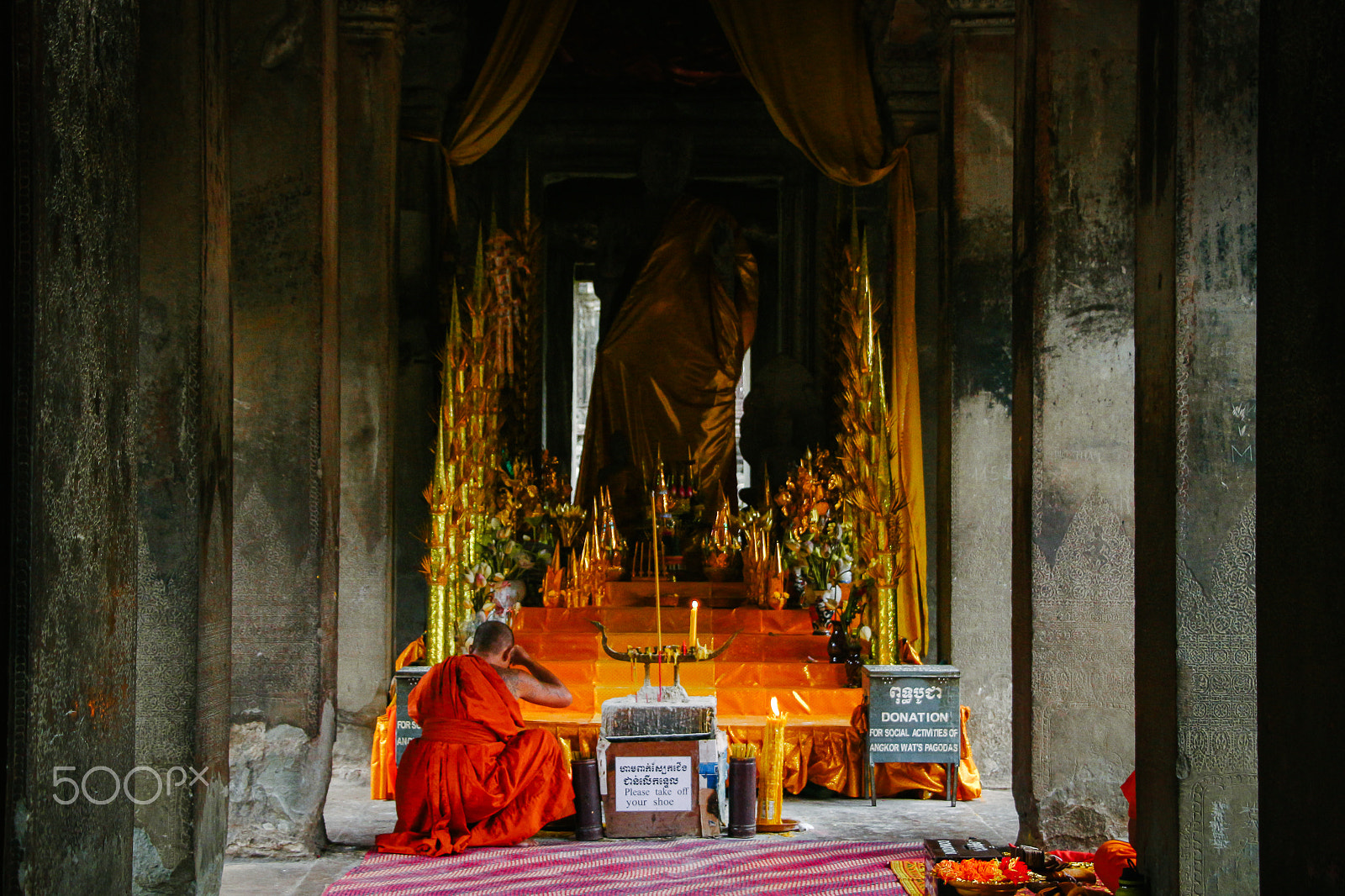 Canon EOS 100D (EOS Rebel SL1 / EOS Kiss X7) sample photo. What buddhists believe photography