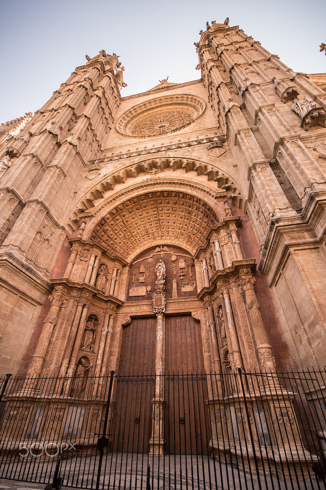 Sigma 10-20mm F4-5.6 EX DC HSM sample photo. Palma cathedral photography