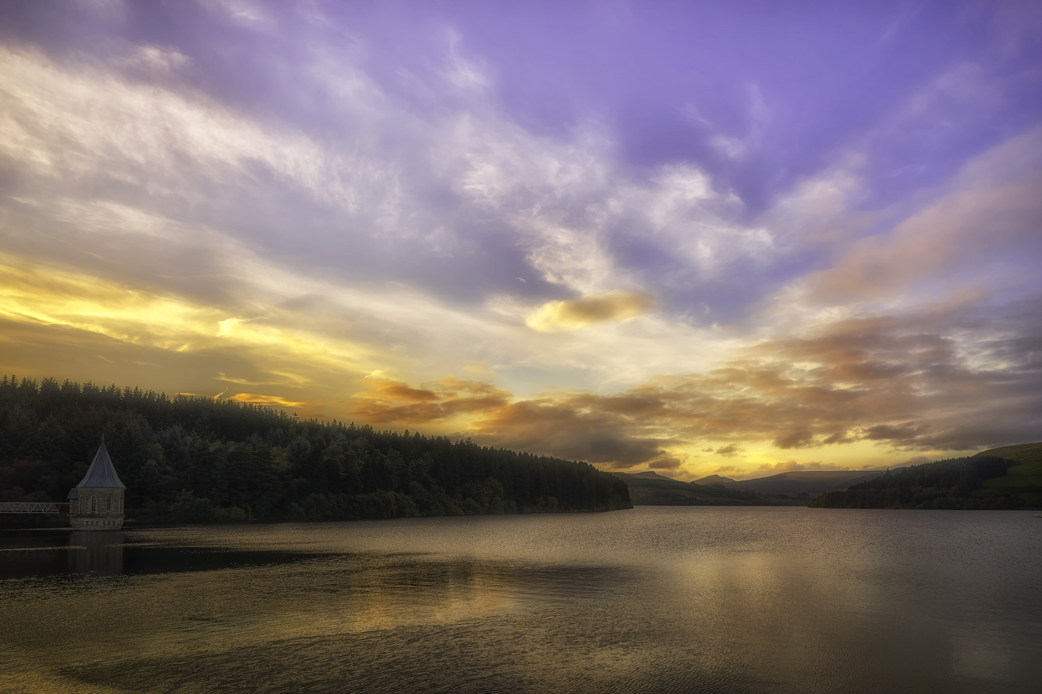 Sony a7 + FE 21mm F2.8 sample photo. Sunset over pen y fan and pontsticill reservoir photography