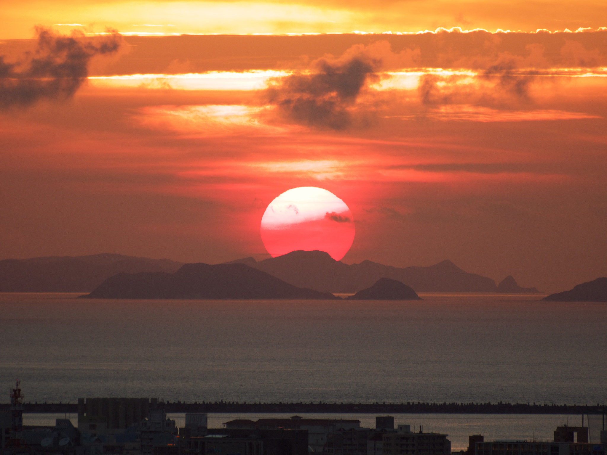 Olympus Zuiko Digital ED 70-300mm F4.0-5.6 sample photo. Okinawa sunset. photography