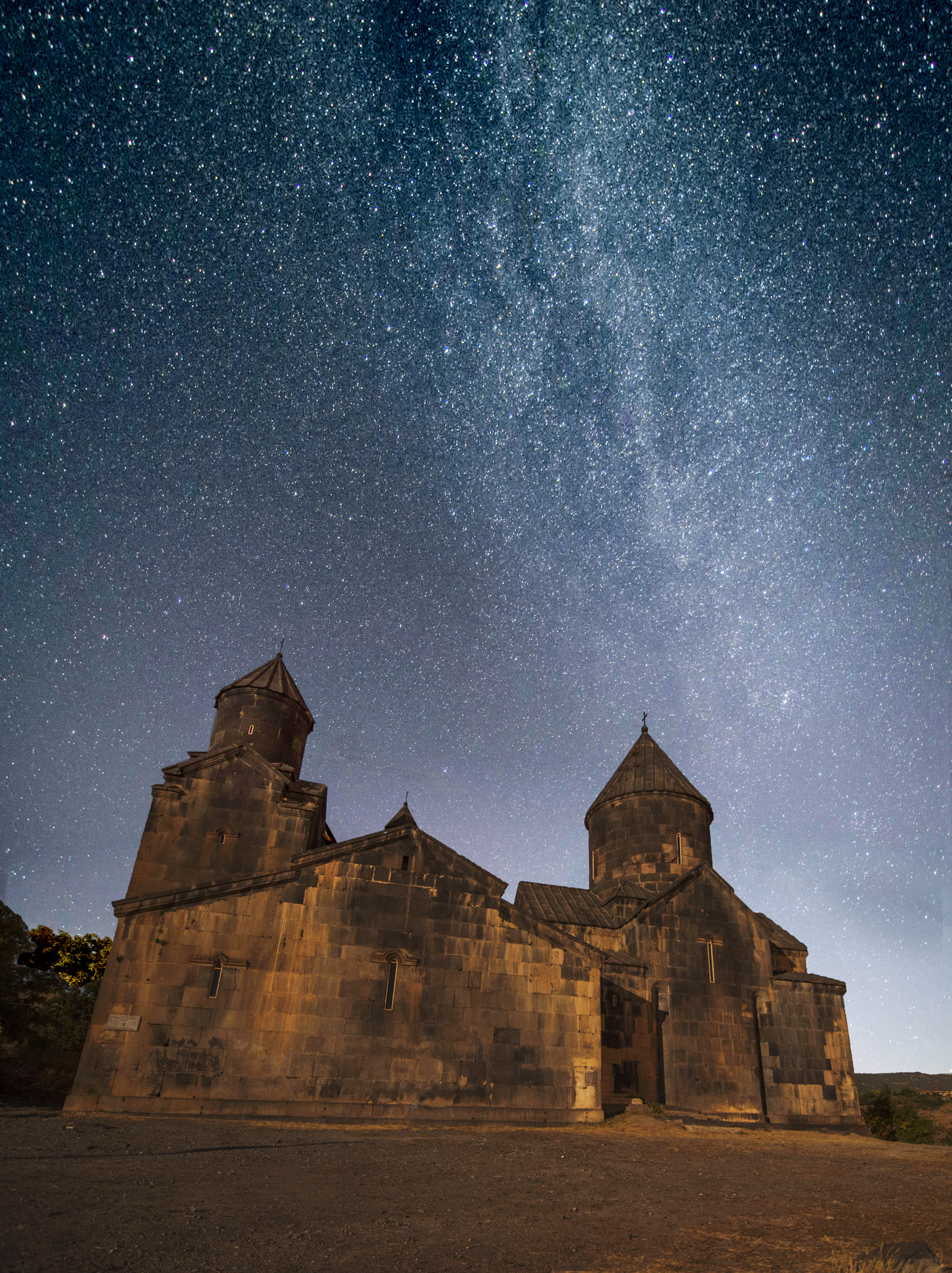 Tokina AT-X Pro 12-24mm F4 (IF) DX sample photo. Armenian church photography