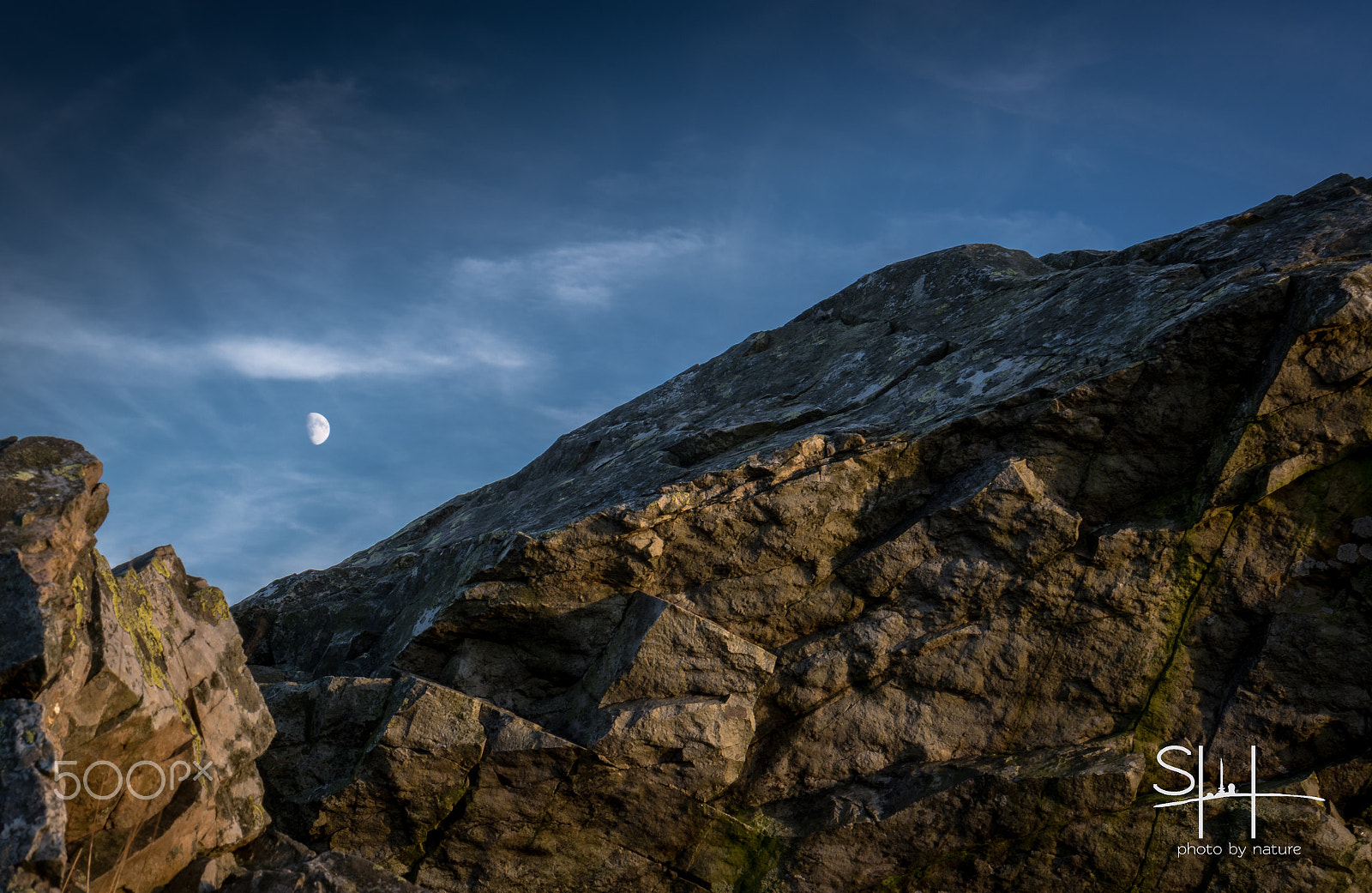Sigma 18-50mm F2.8-4.5 DC OS HSM sample photo. Moon and stone photography