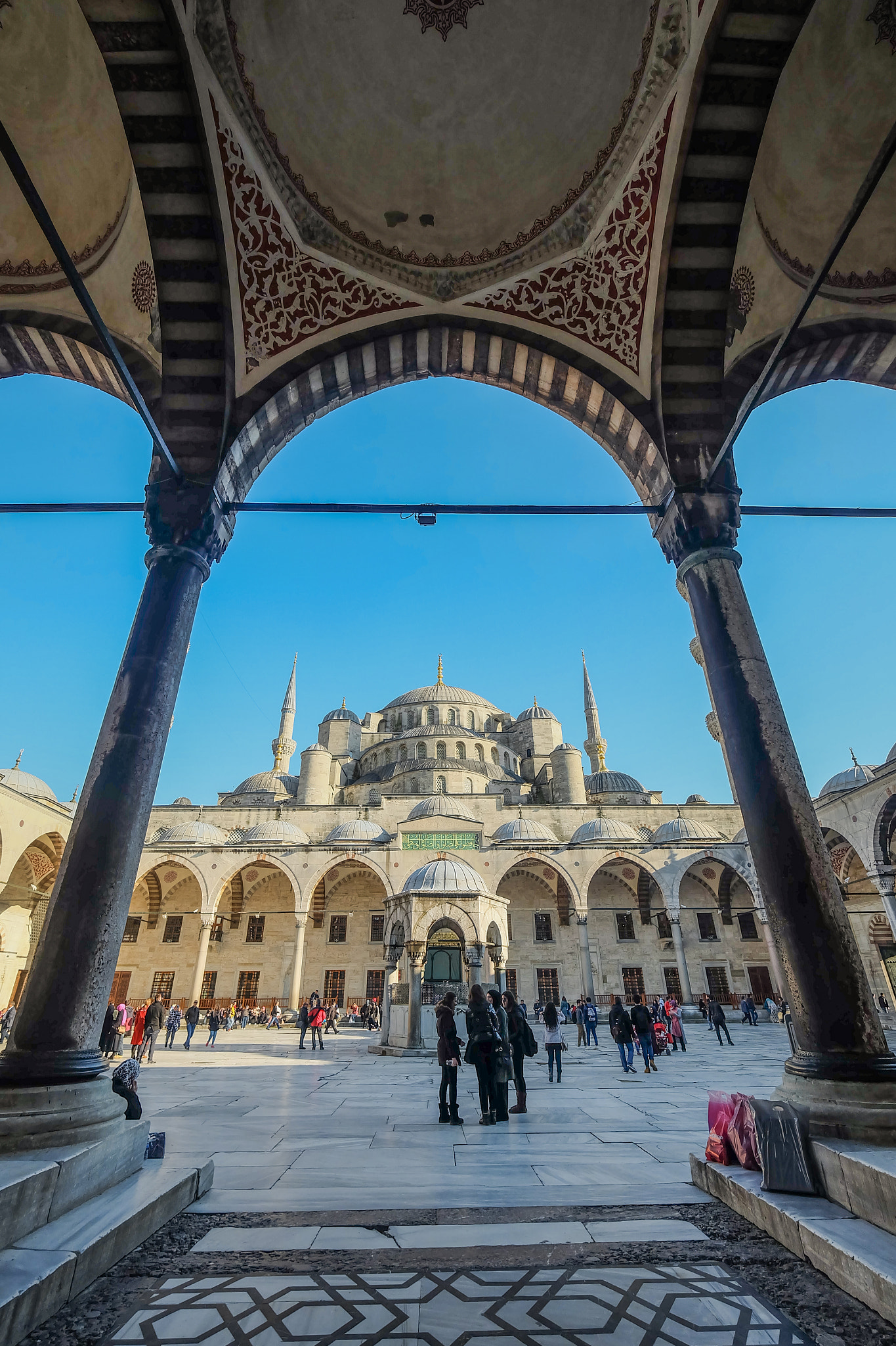 Fujifilm X-A2 + Fujifilm XF 10-24mm F4 R OIS sample photo. Blue mosque photography