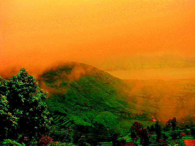 Sony DSC-T2 sample photo. A hill in the fog. photography