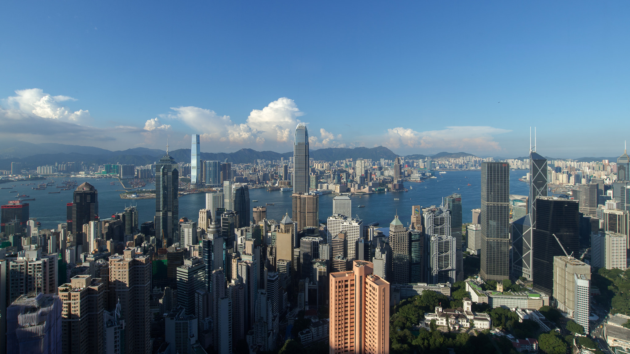 Nikon AF-S Nikkor 18-35mm F3.5-4.5G ED sample photo. Hongkong photography