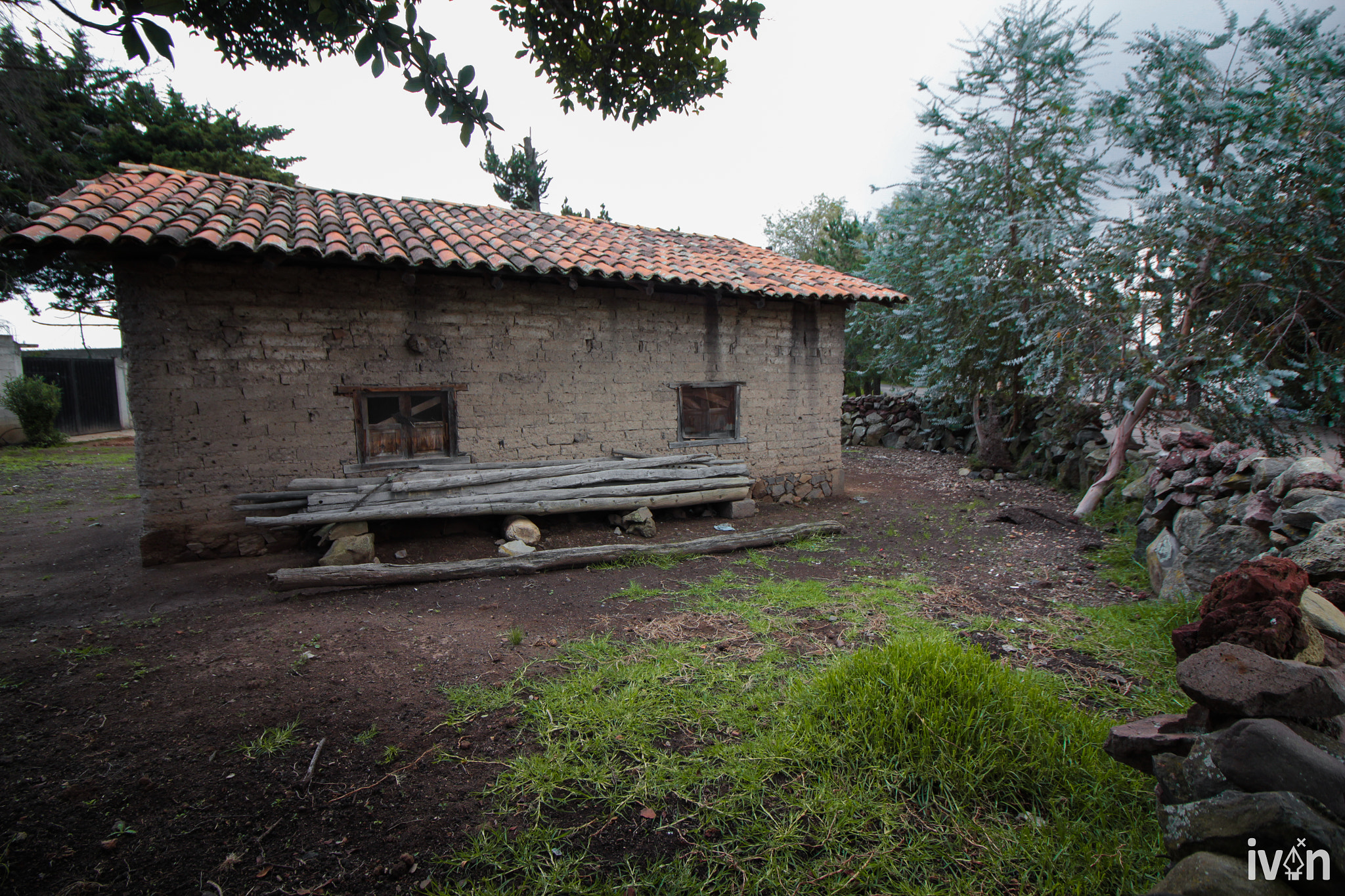 Canon EOS 1200D (EOS Rebel T5 / EOS Kiss X70 / EOS Hi) sample photo. Casa de adobe photography