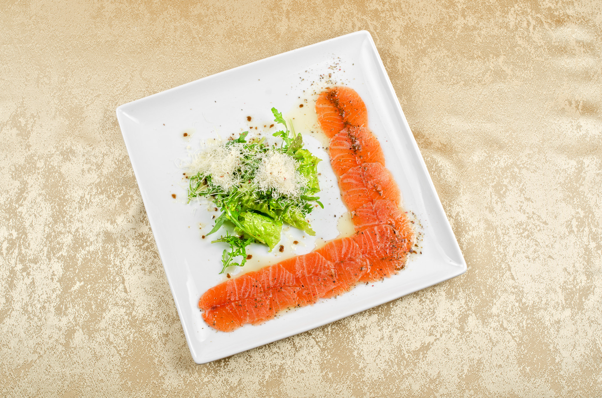 Nikon D7000 + Nikon AF Nikkor 35mm F2D sample photo. Fish carpaccio with salad photography