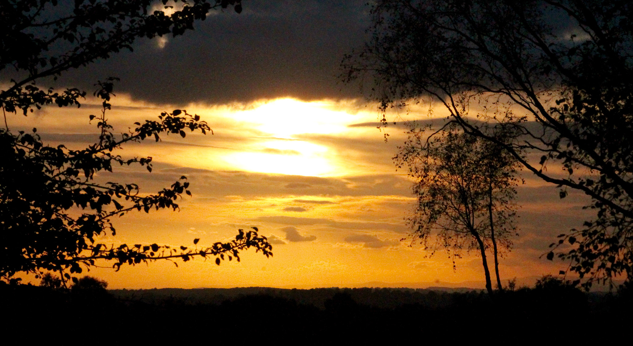 Canon EF75-300mm f/4-5.6 sample photo. Golden twilight over staffordshire taken from brocton hights photography