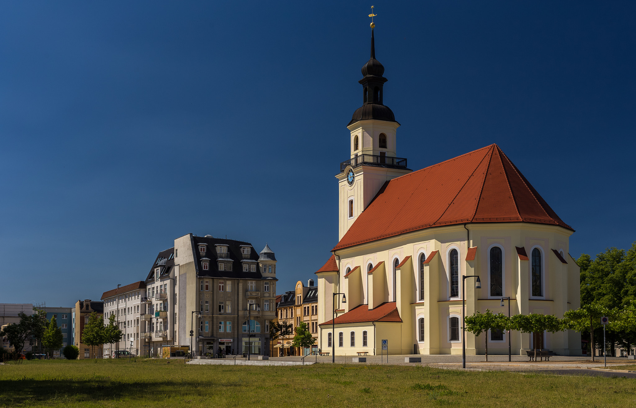 ZEISS Planar T* 50mm F1.4 sample photo. Die nikolaikirche in forst (lausitz) photography