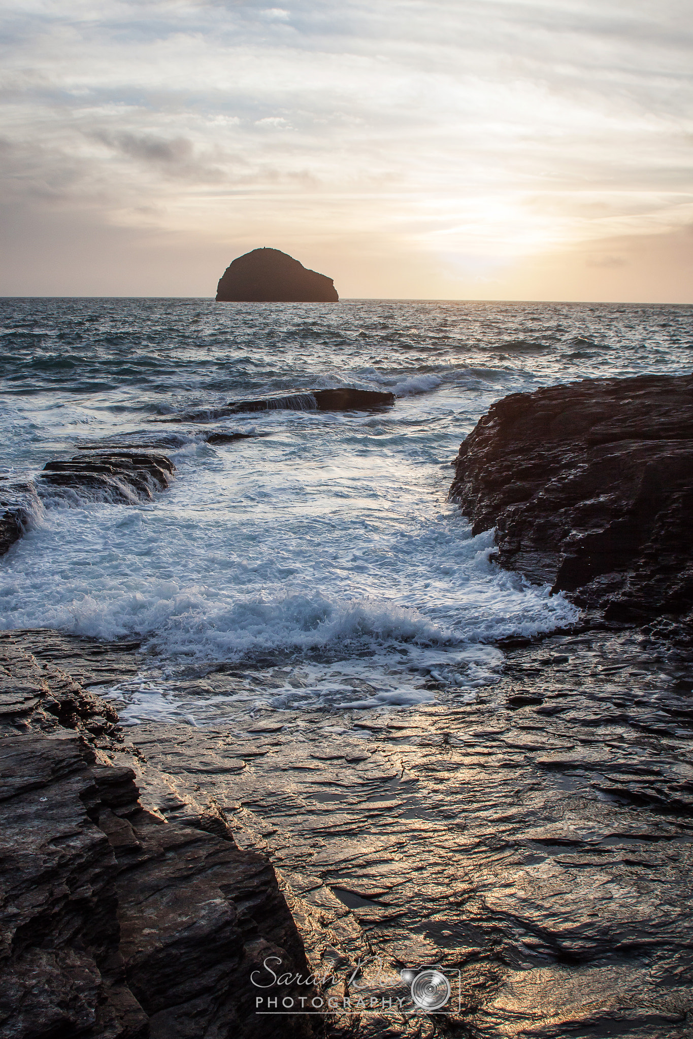 Canon EOS 50D + Sigma 24-70mm F2.8 EX DG Macro sample photo. Trebarwith strand sunset photography