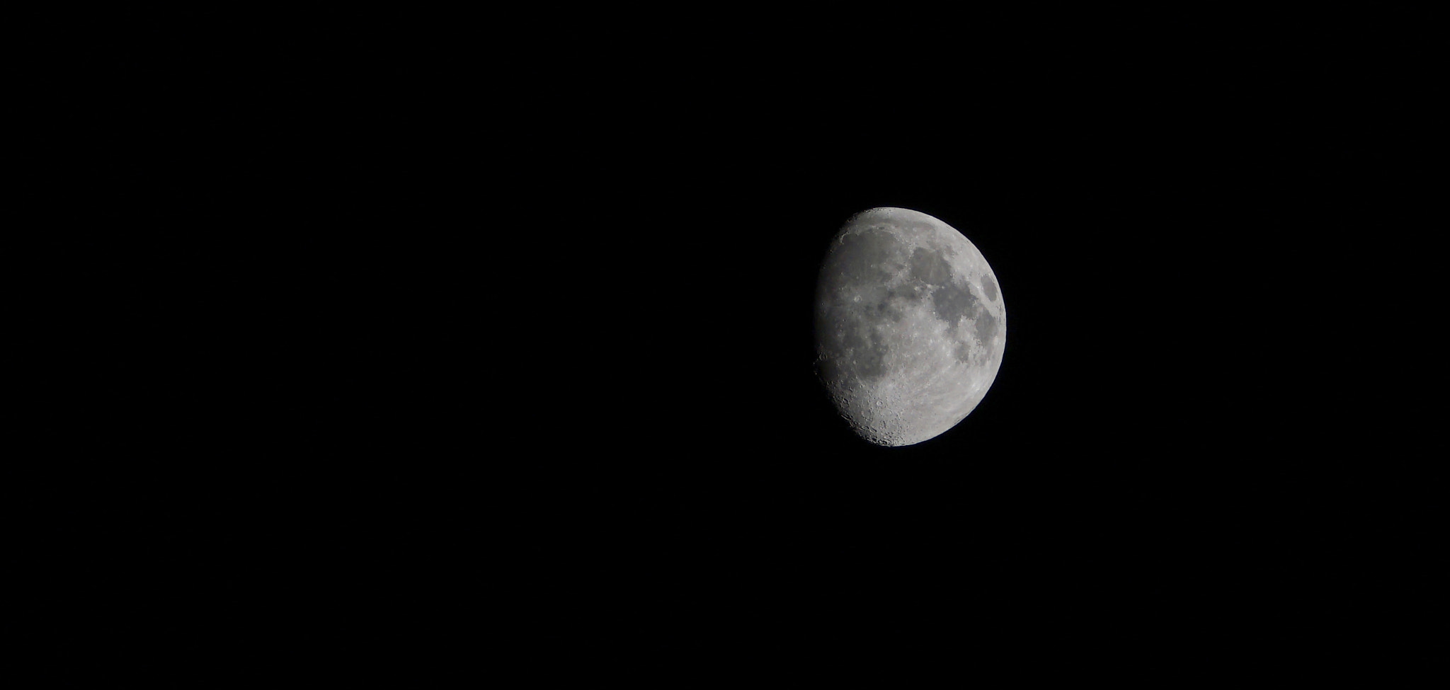 Sony a5100 sample photo. Moon photography