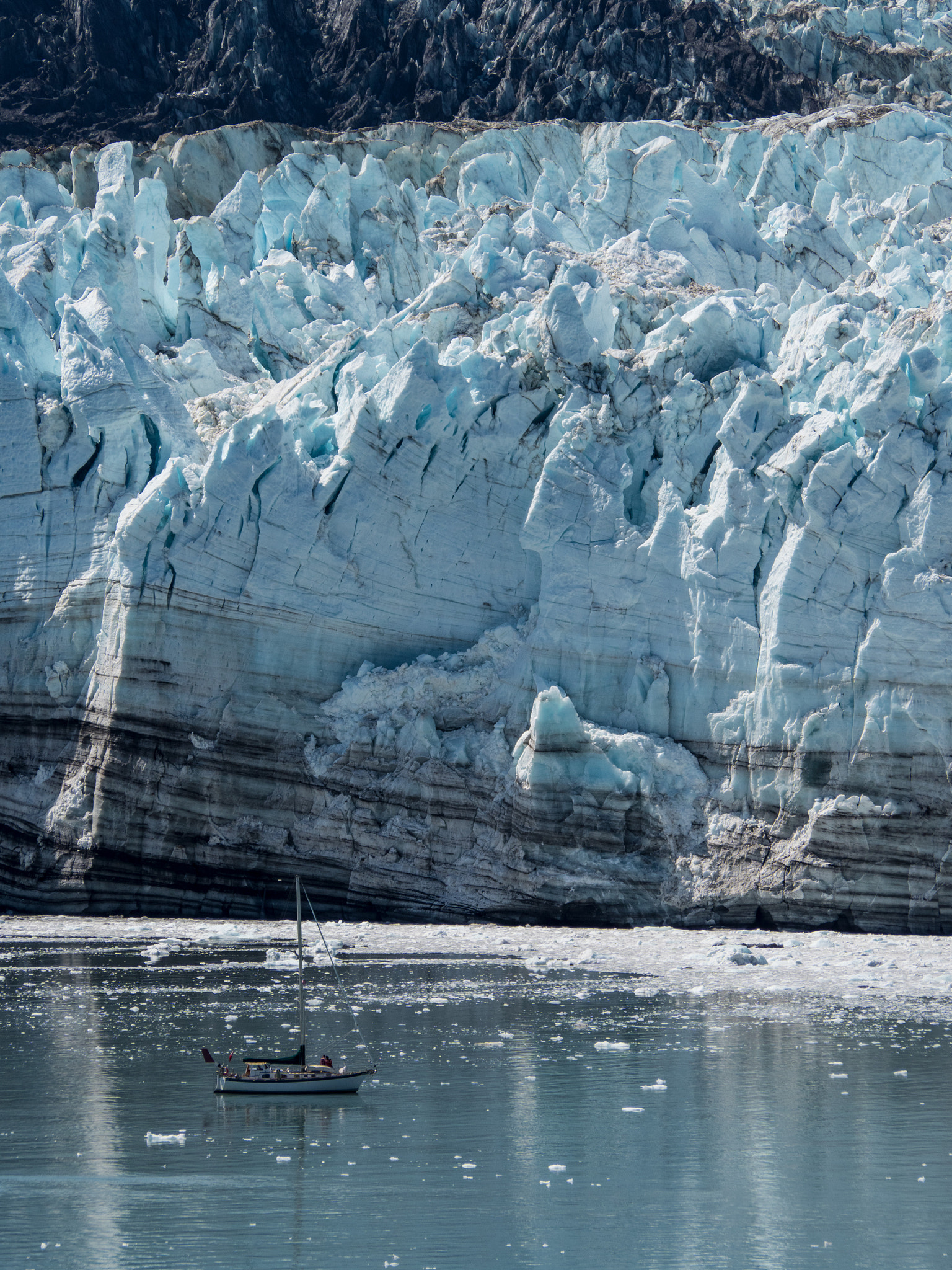 Olympus OM-D E-M5 II + Panasonic Lumix G Vario 45-200mm F4-5.6 OIS sample photo. Boat near margerie glacier, alaska photography