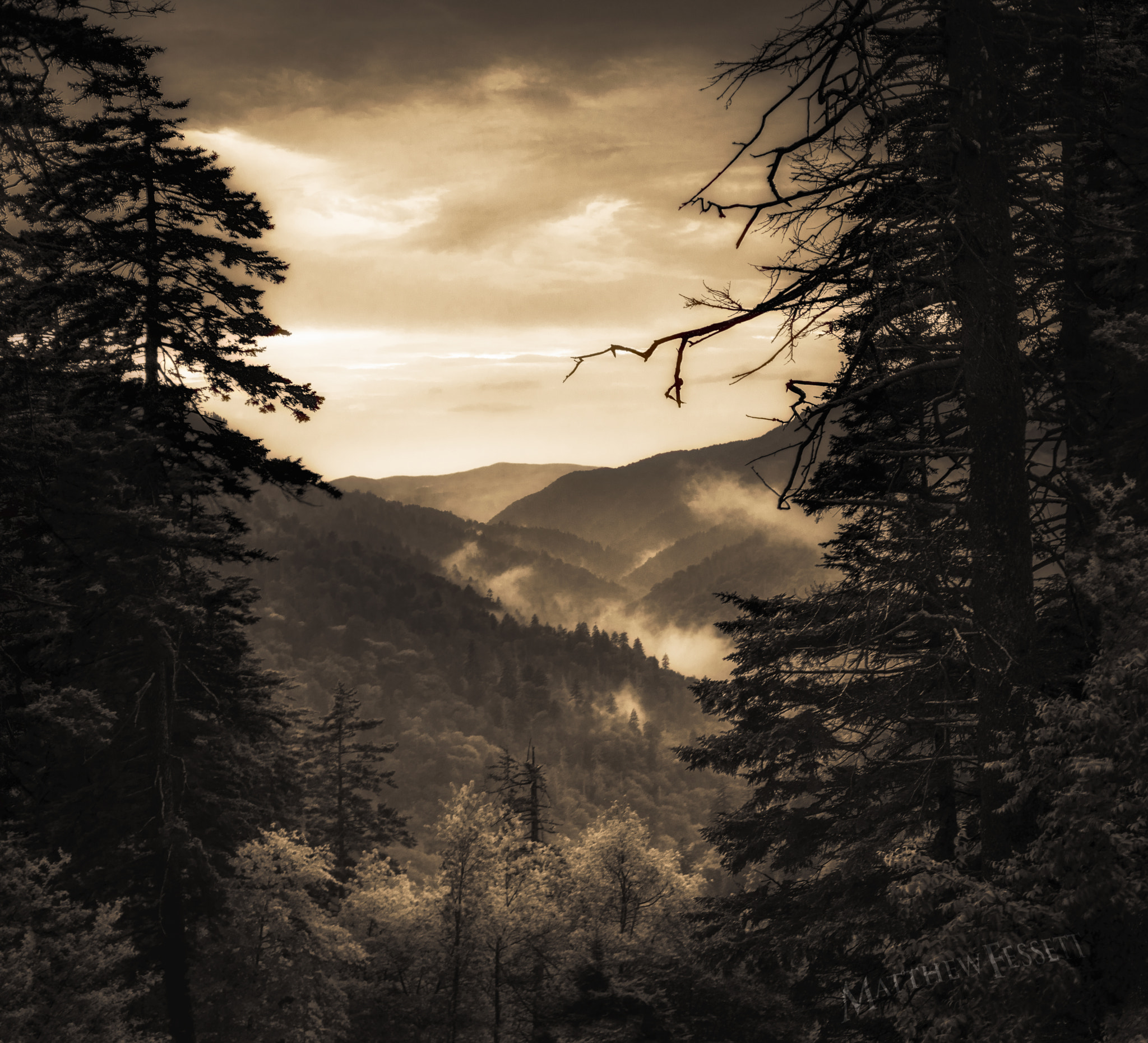Sony SLT-A77 + Sony DT 35mm F1.8 SAM sample photo. Gateway to the smokies photography