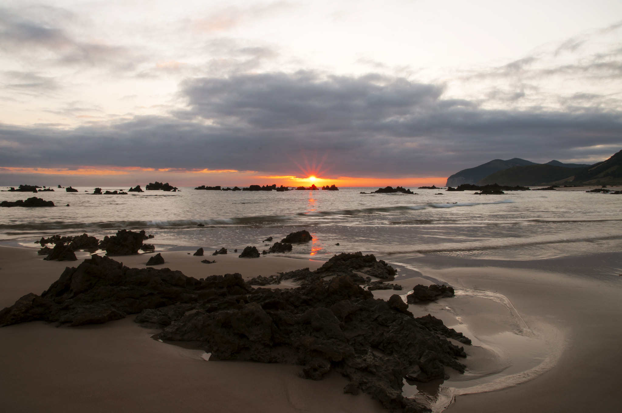 Nikon D90 + Sigma 18-200mm F3.5-6.3 DC sample photo. Primeros rayos photography
