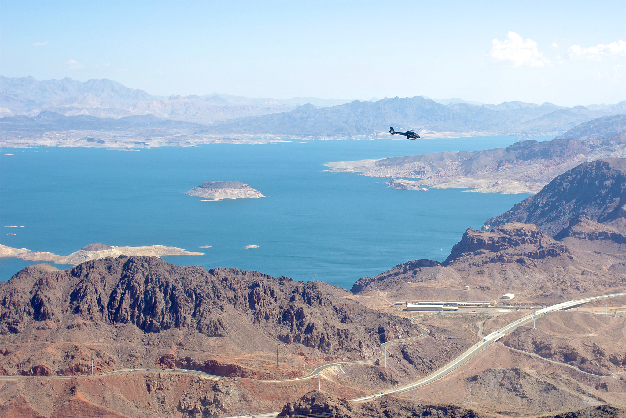 Pentax smc DA 35mm F2.4 AL sample photo. Over lake mead photography