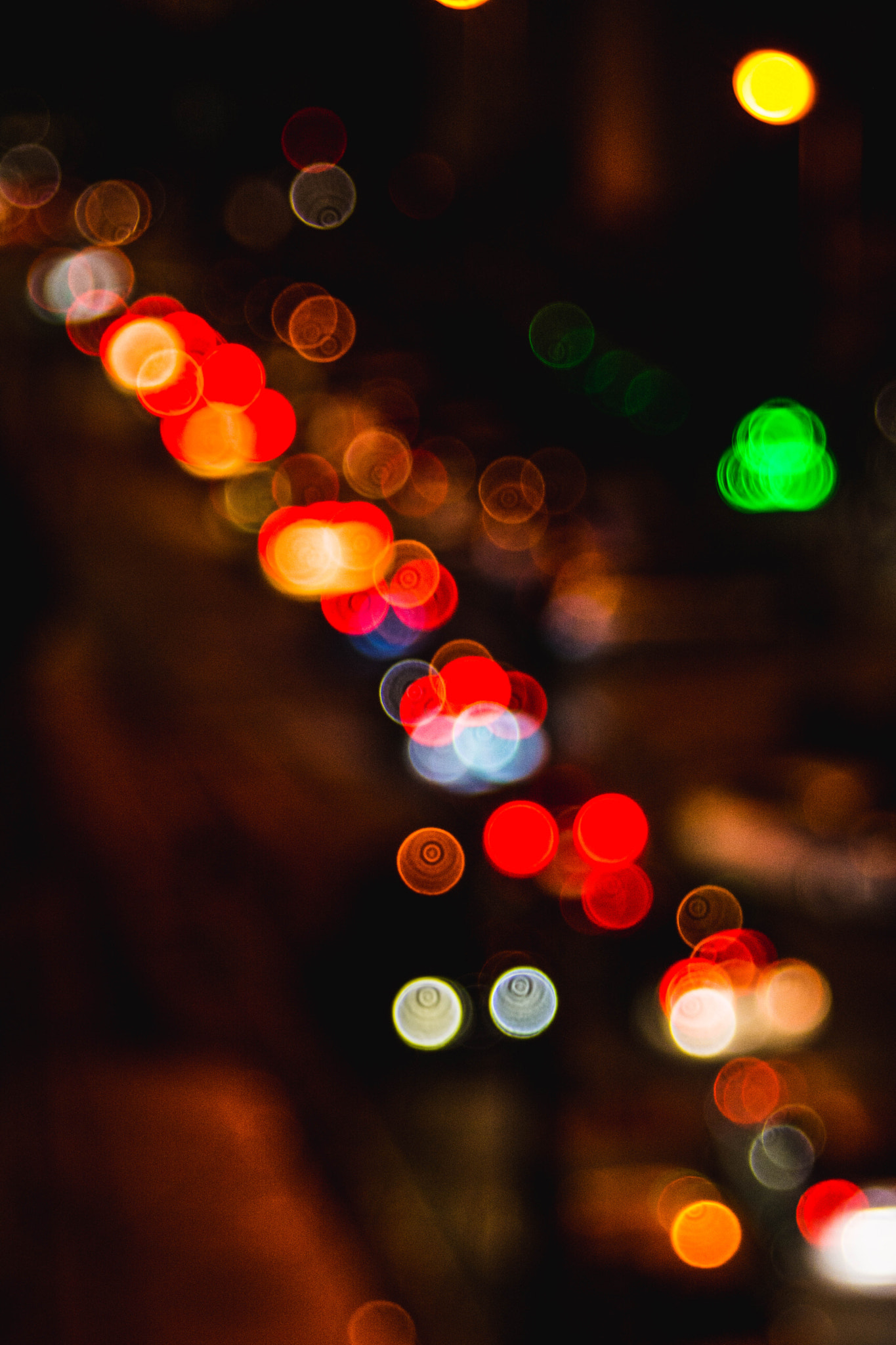 AF Zoom-Nikkor 28-100mm f/3.5-5.6G sample photo. Street light bokeh photography