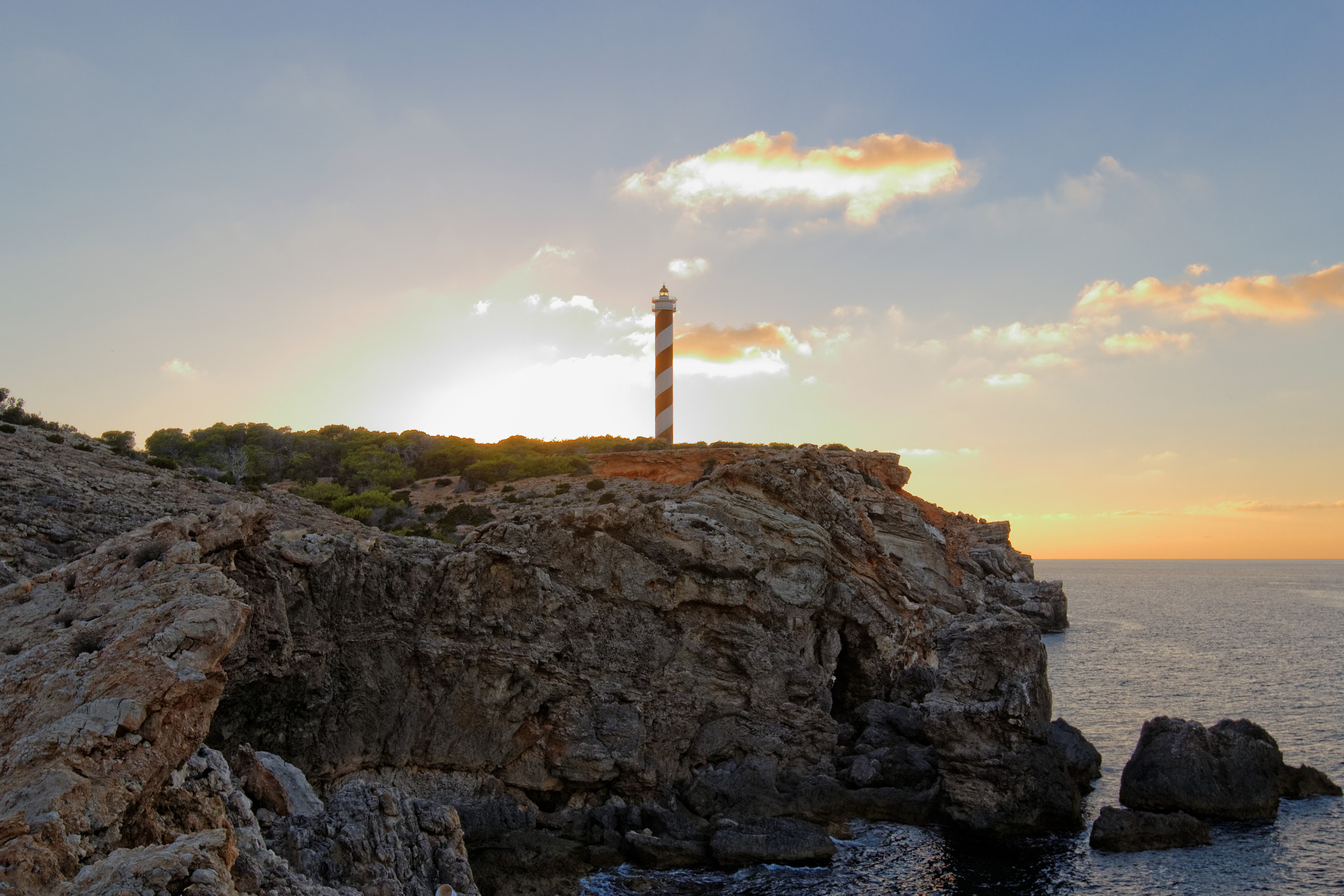 Canon EF 16-35mm F2.8L II USM sample photo. Lighthouse photography