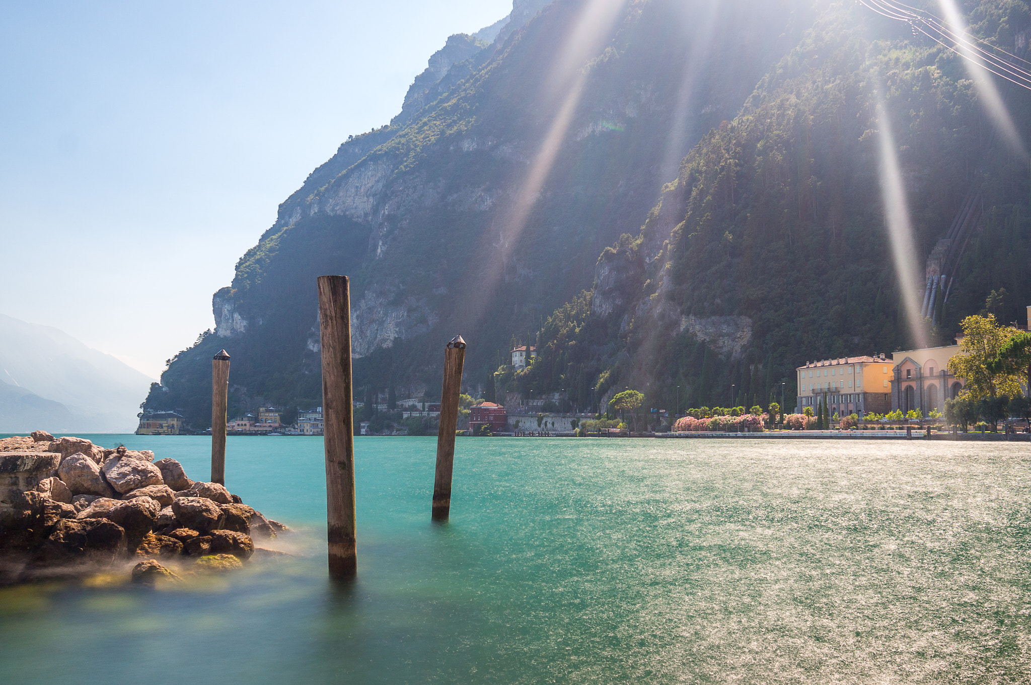 Sony Alpha NEX-6 + Sigma 19mm F2.8 EX DN sample photo. Lakeside serenity photography