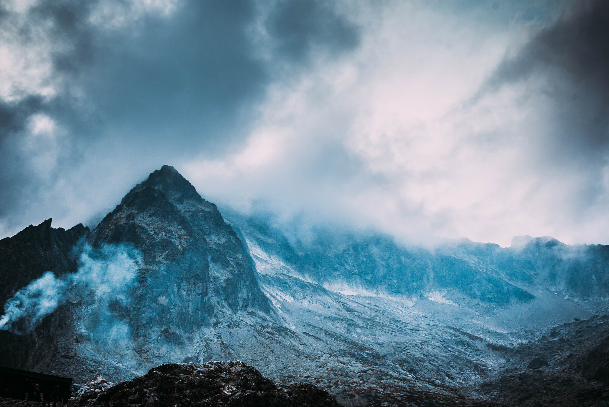 Pentax K200D sample photo. Mountains in the clouds photography